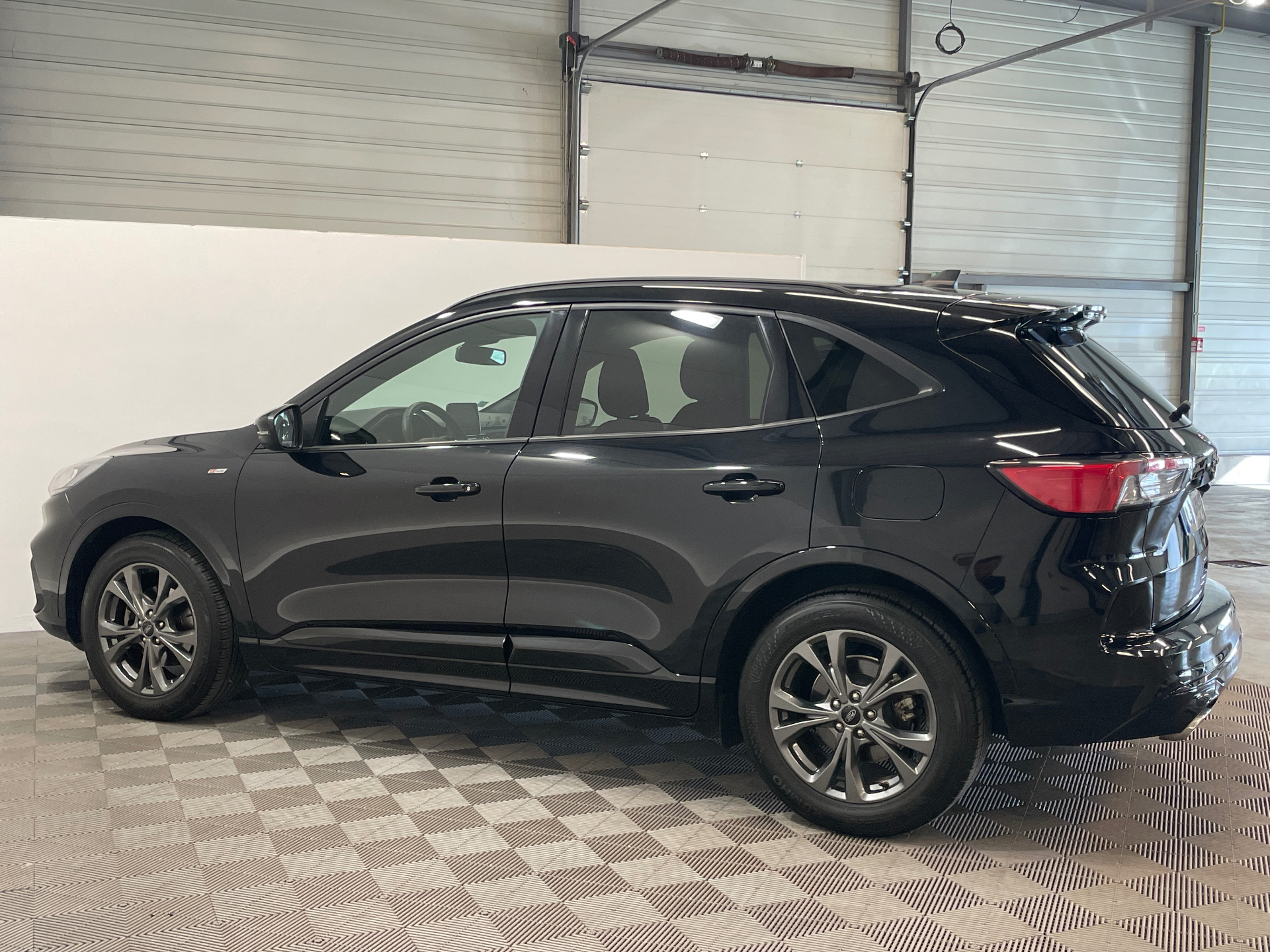 FORD KUGA 1,5 Ecoboost 150cv ST-LINE