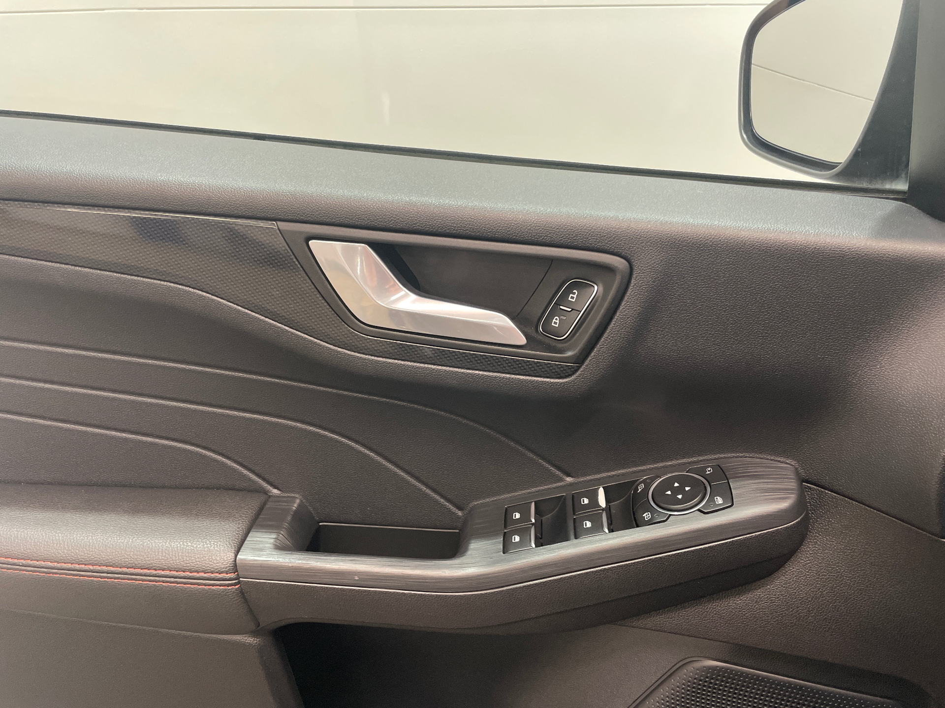 FORD KUGA 1,5 Ecoboost 150cv ST-LINE