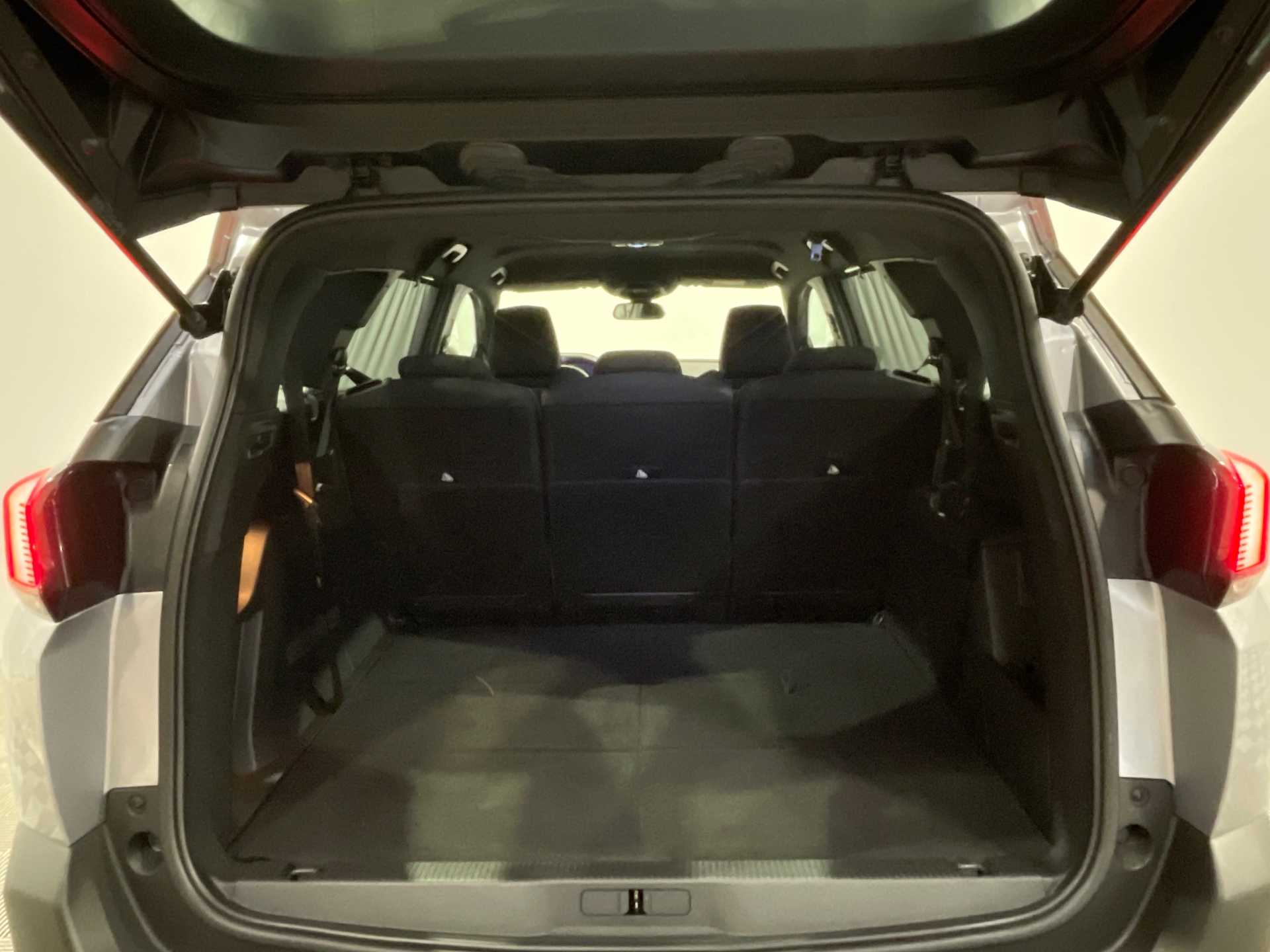 PEUGEOT 5008 BlueHDi 130ch S&S EAT8 Active Pack