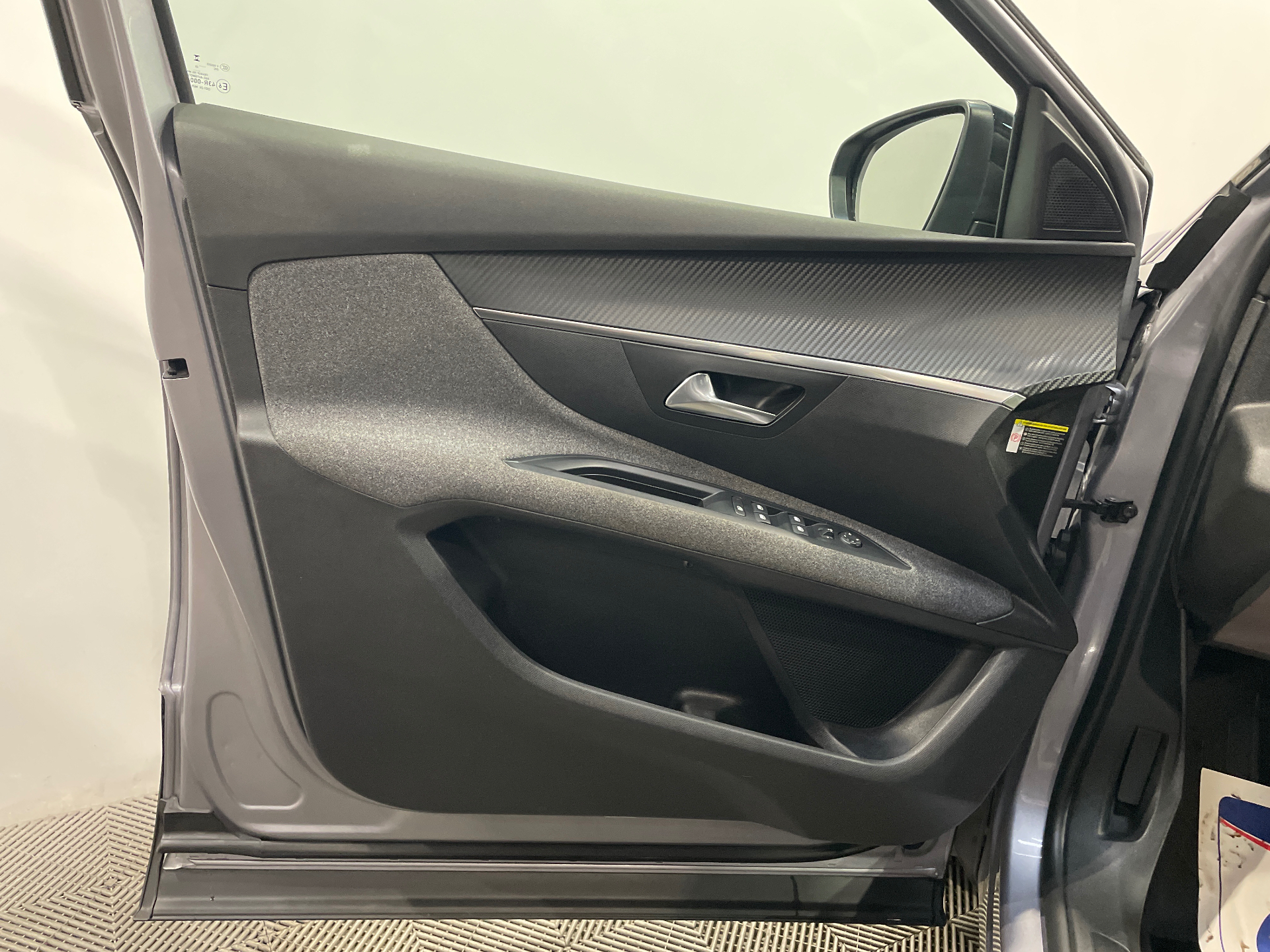 PEUGEOT 5008 BlueHDi 130ch S&S EAT8 Active Pack