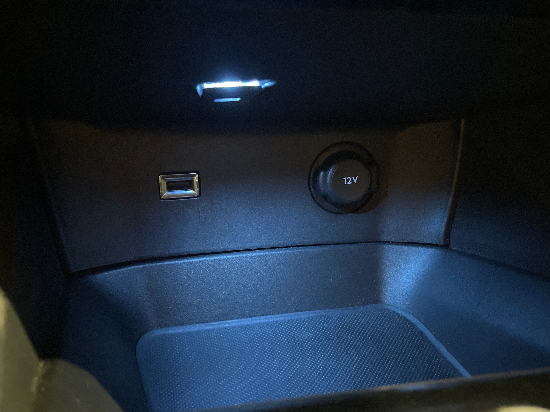 PEUGEOT 5008 BlueHDi 130ch S&S EAT8 Active Pack