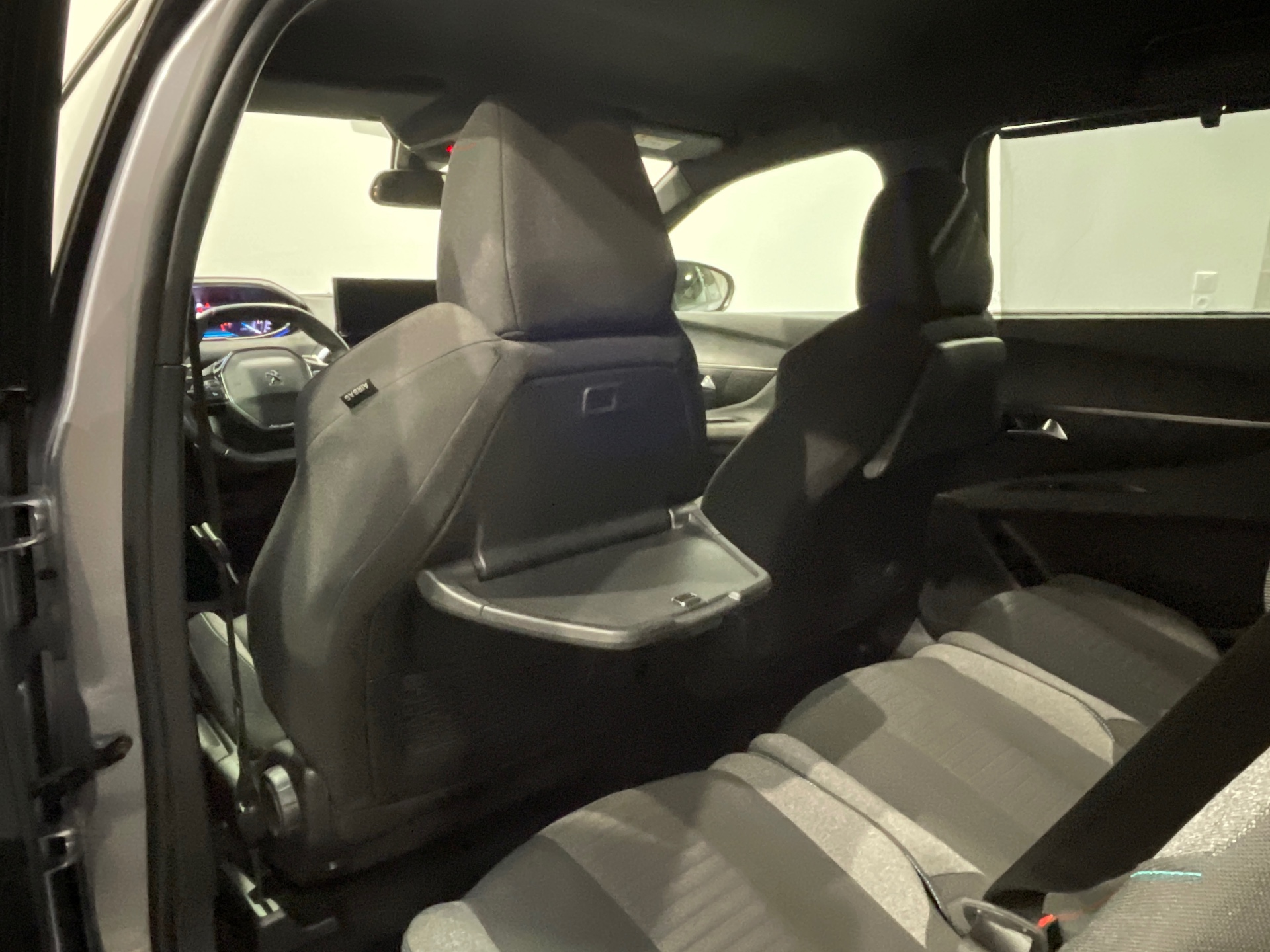 PEUGEOT 5008 BlueHDi 130ch S&S EAT8 Active Pack
