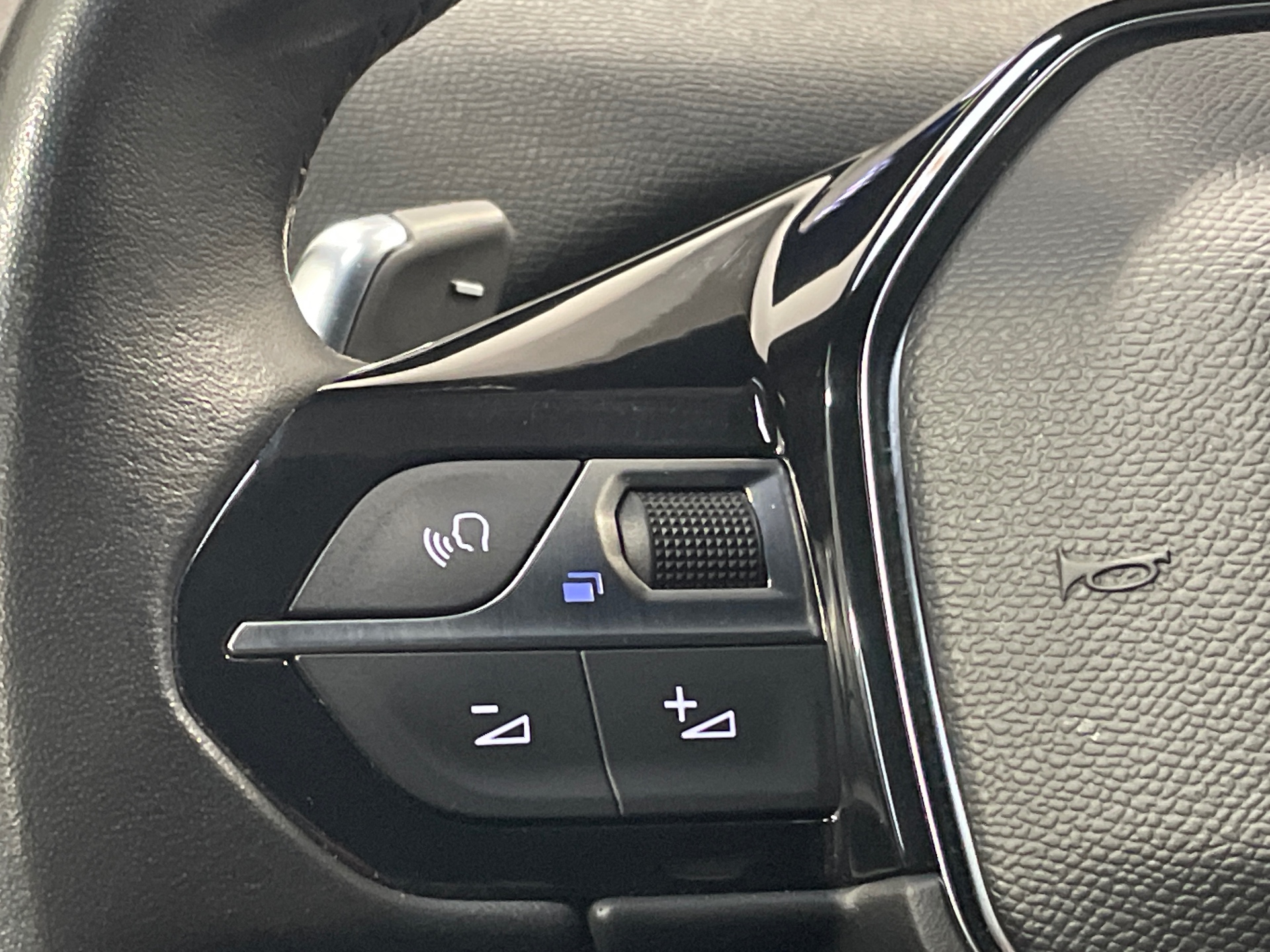PEUGEOT 5008 BlueHDi 130ch S&S EAT8 Active Pack