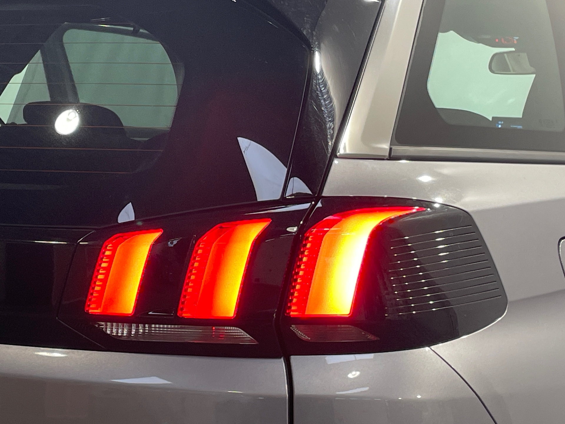 PEUGEOT 5008 BlueHDi 130ch S&S EAT8 Active Pack