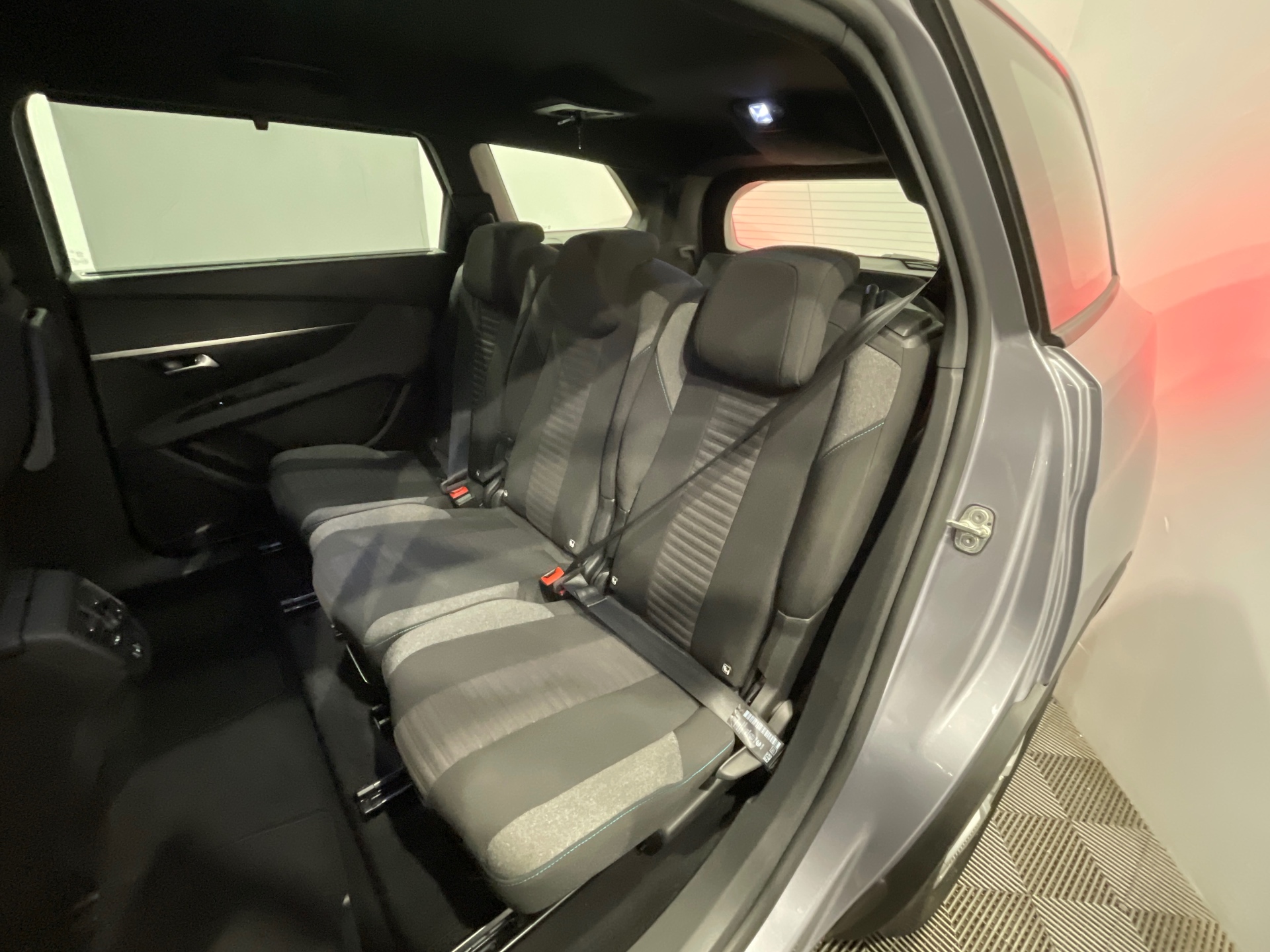 PEUGEOT 5008 BlueHDi 130ch S&S EAT8 Active Pack