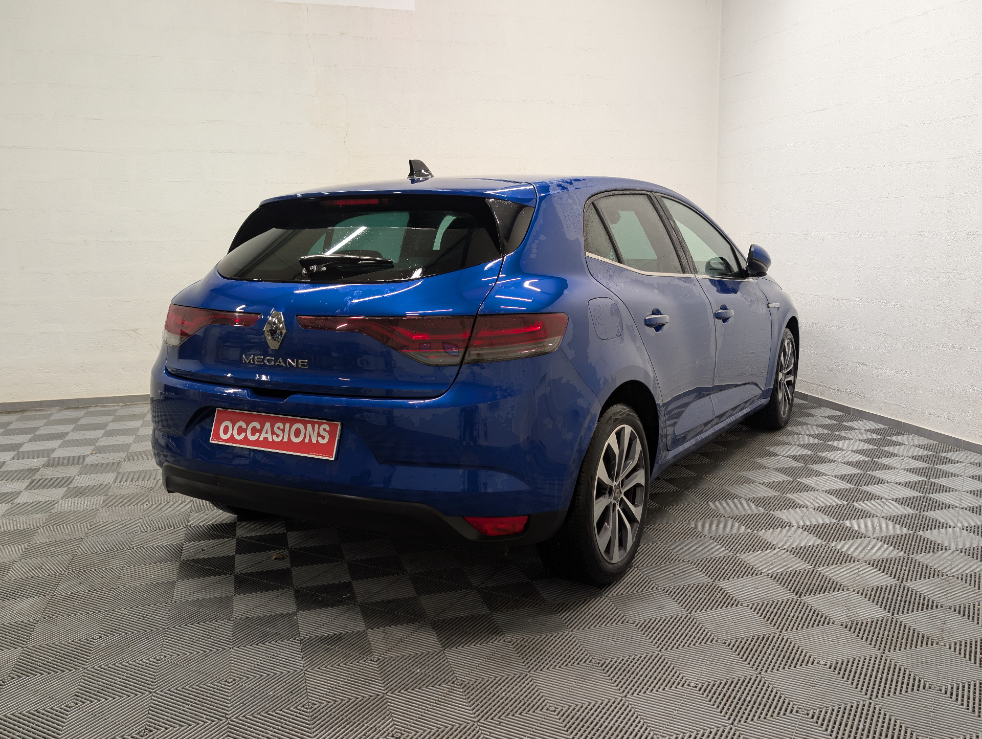 RENAULT MEGANE IV BERLINE techno TCe 140 EDC -23