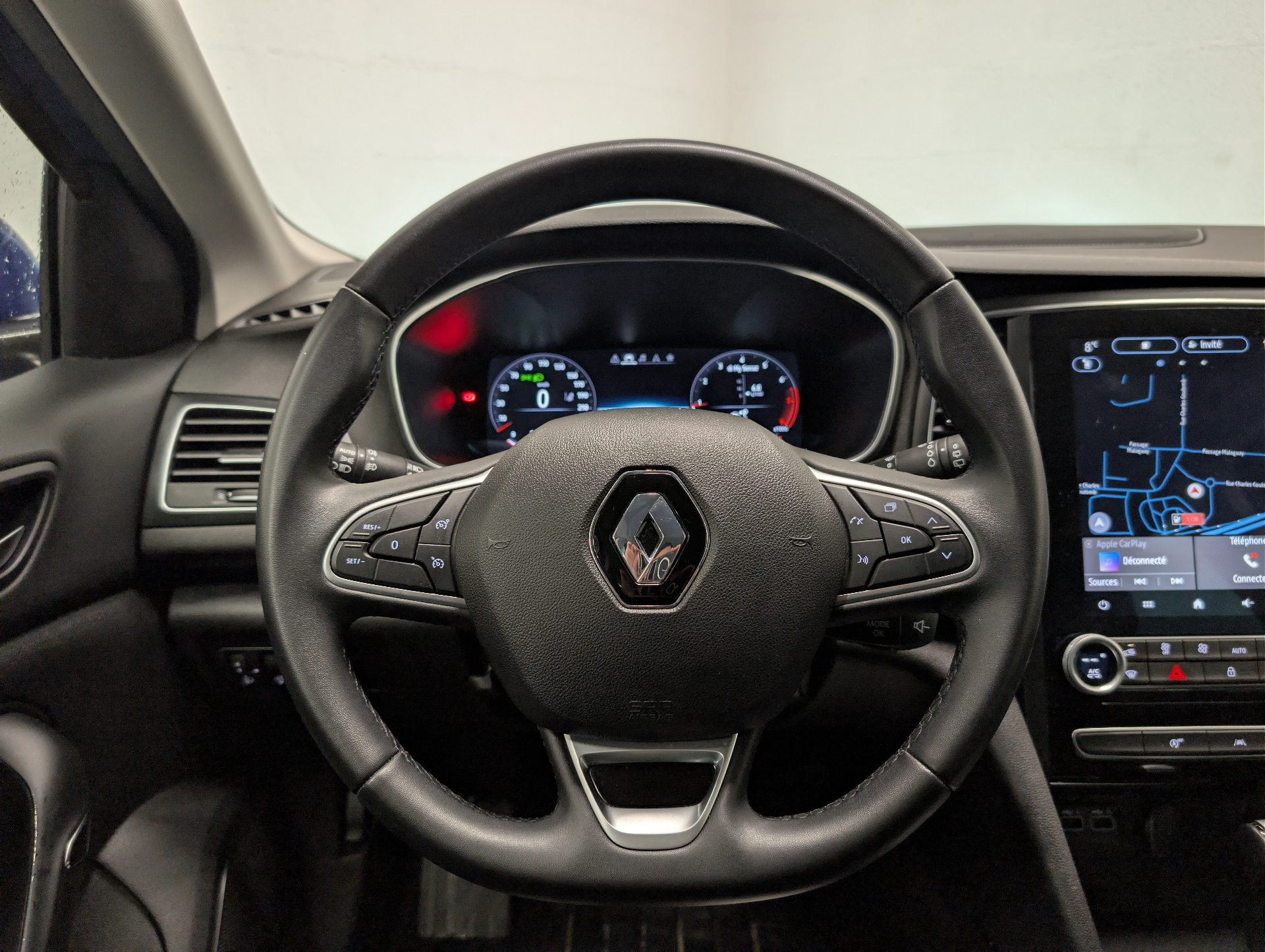 RENAULT MEGANE IV BERLINE techno TCe 140 EDC -23
