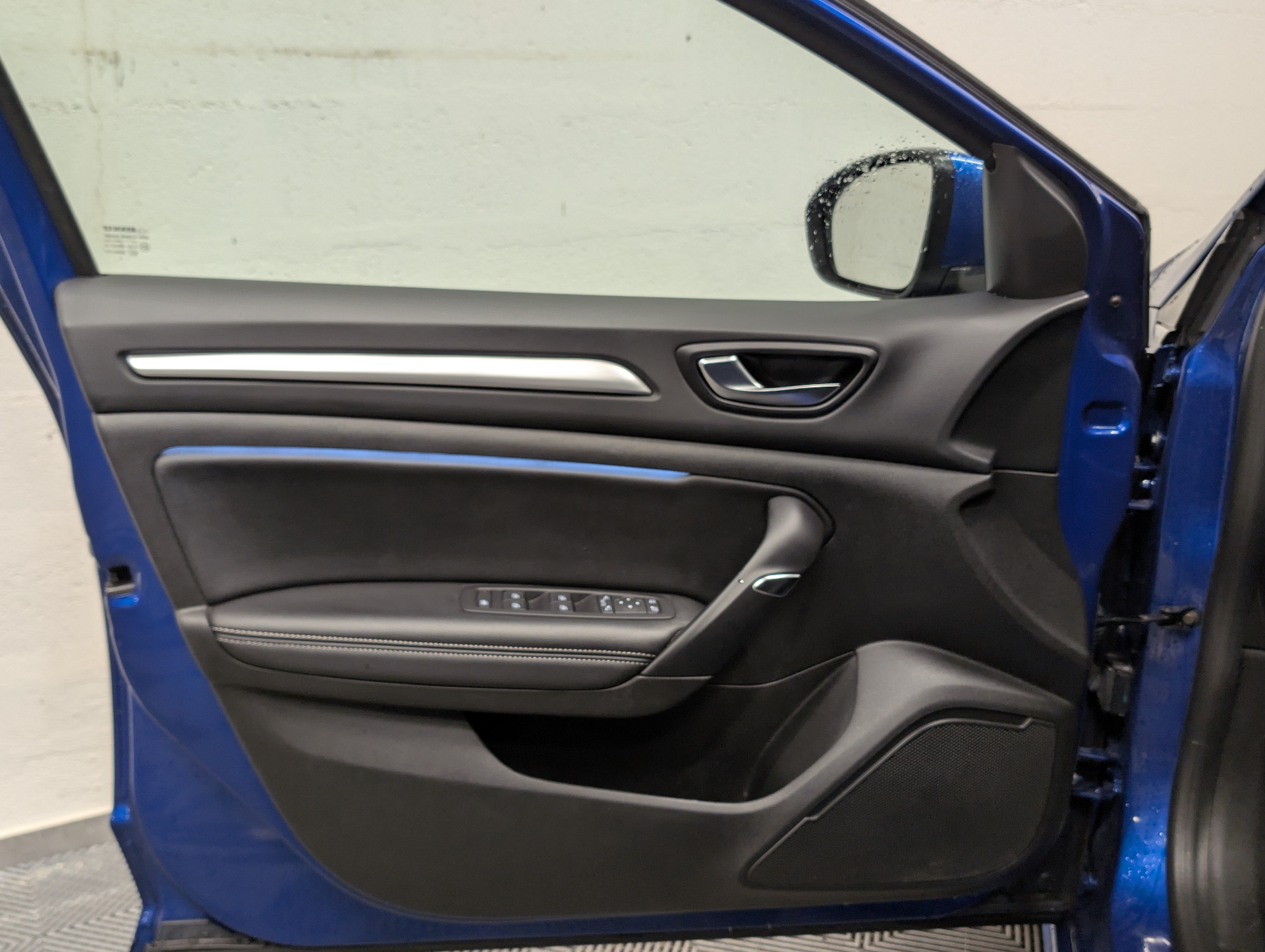 RENAULT MEGANE IV BERLINE techno TCe 140 EDC -23