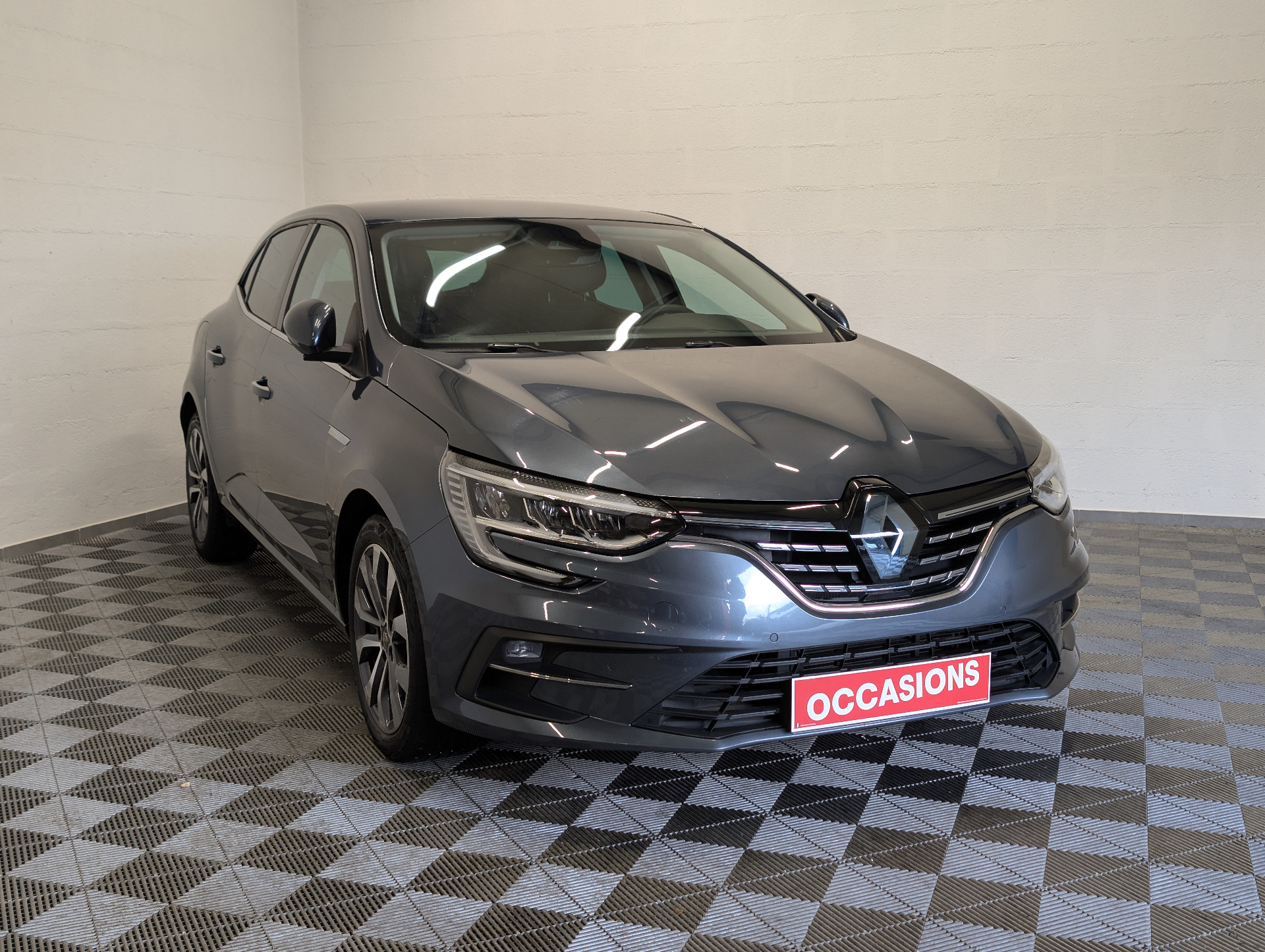 RENAULT MEGANE IV BERLINE techno TCe 140 EDC -23