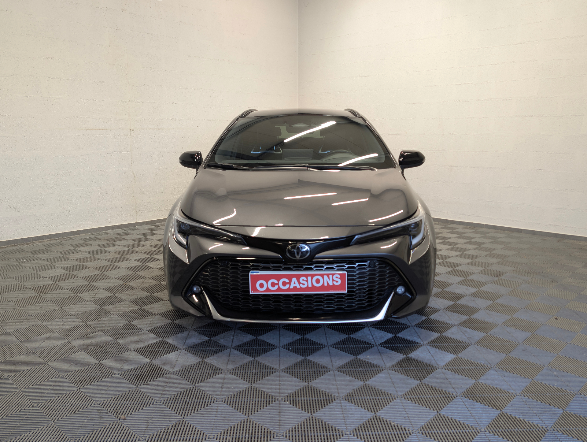 TOYOTA COROLLA TOURING SPORTS HYBRIDE 196 GR SPORT