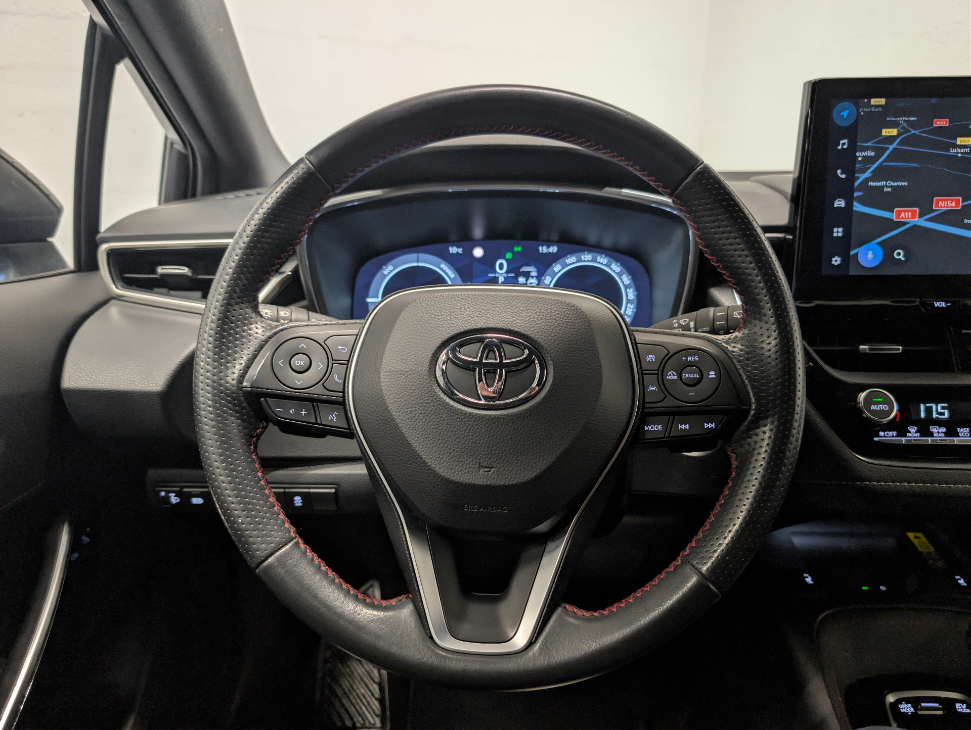 TOYOTA COROLLA TOURING SPORTS HYBRIDE 196 GR SPORT