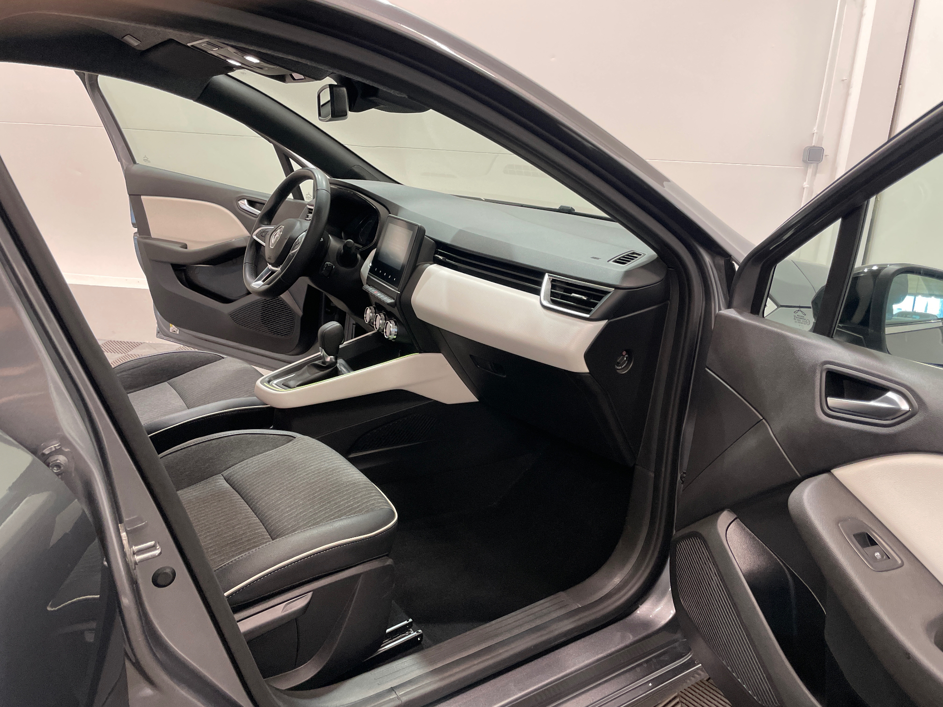 RENAULT CLIO V E-Tech full hybrid 145 Techno
