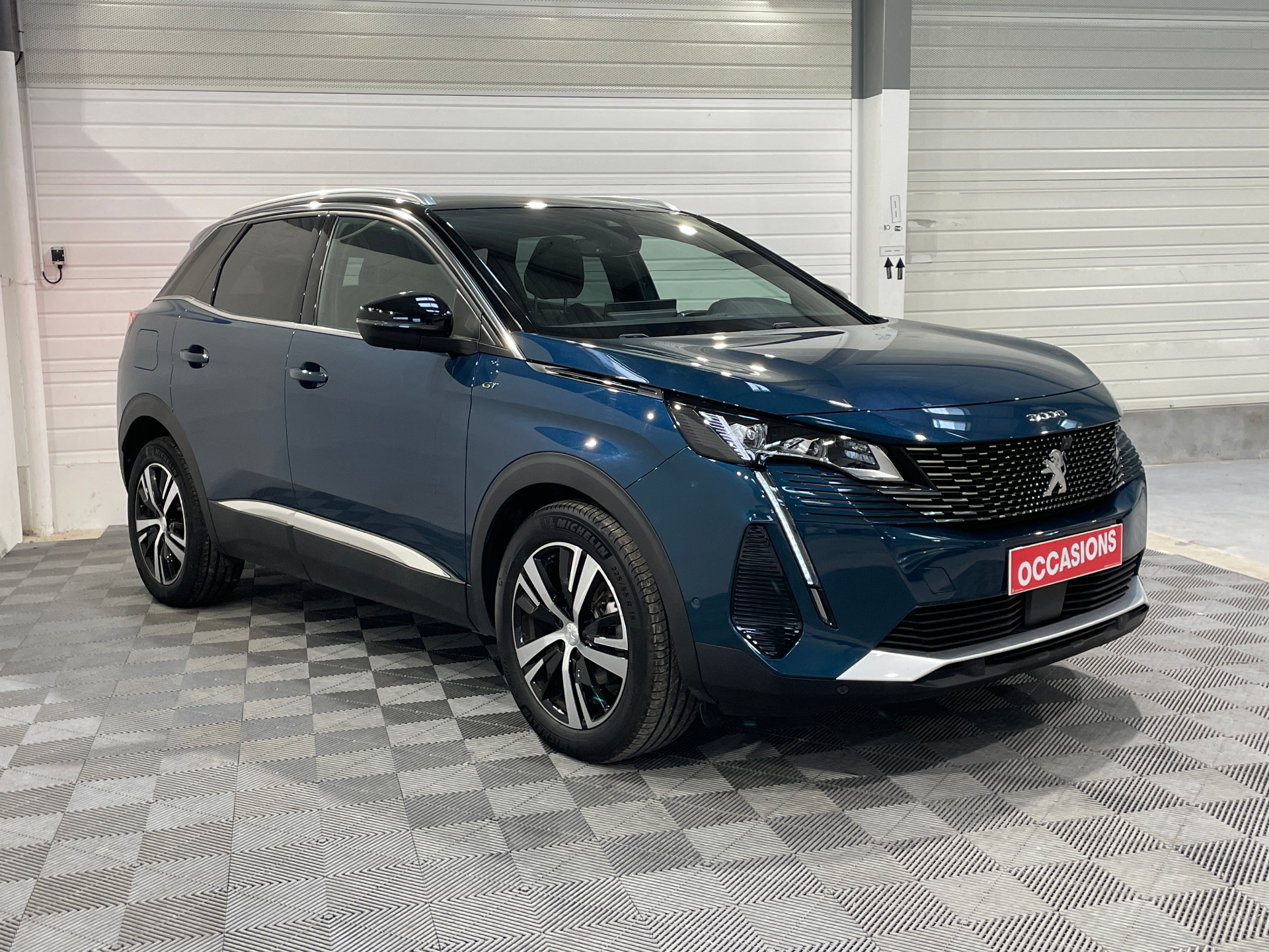 PEUGEOT 3008 Hybrid 136 e-DCS6 GT