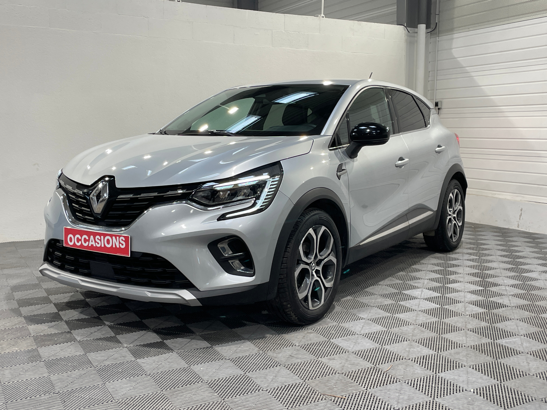 RENAULT CAPTUR TCe 140 EDC - 21 Intens