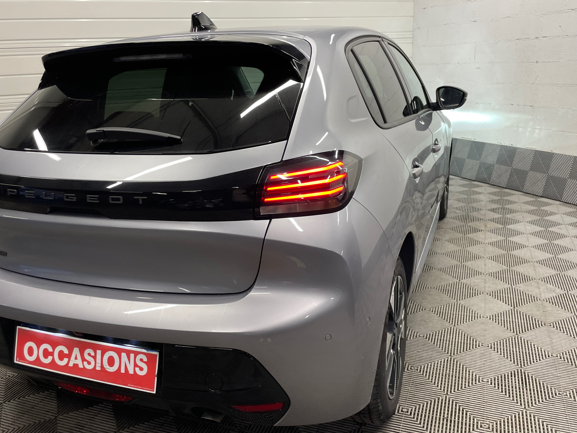 PEUGEOT 208 100 S&S BVM6 Allure