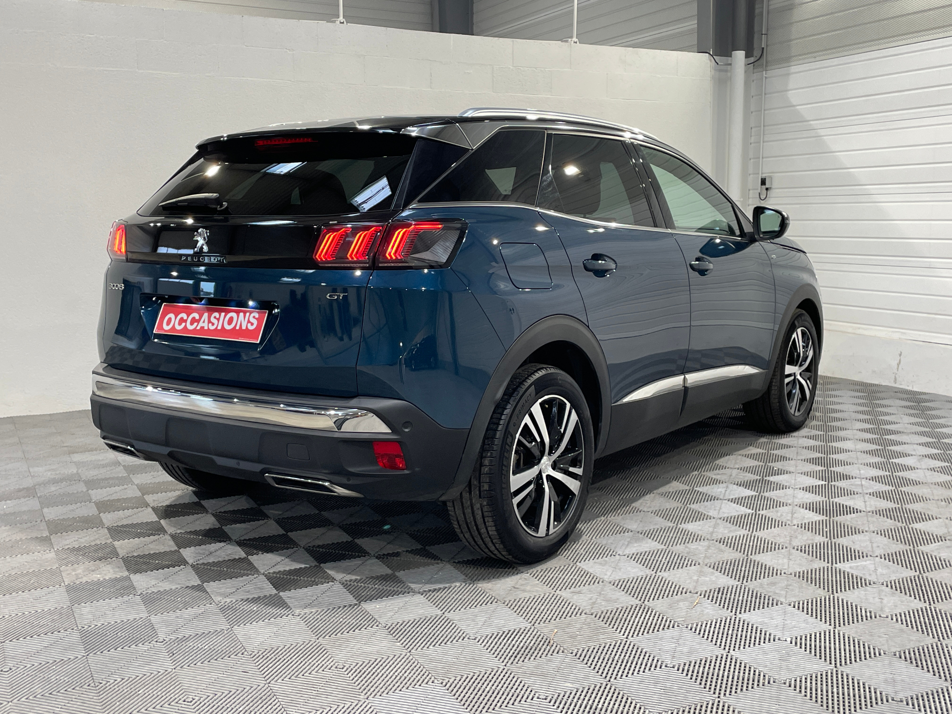 PEUGEOT 3008 Hybrid 136 e-DCS6 GT