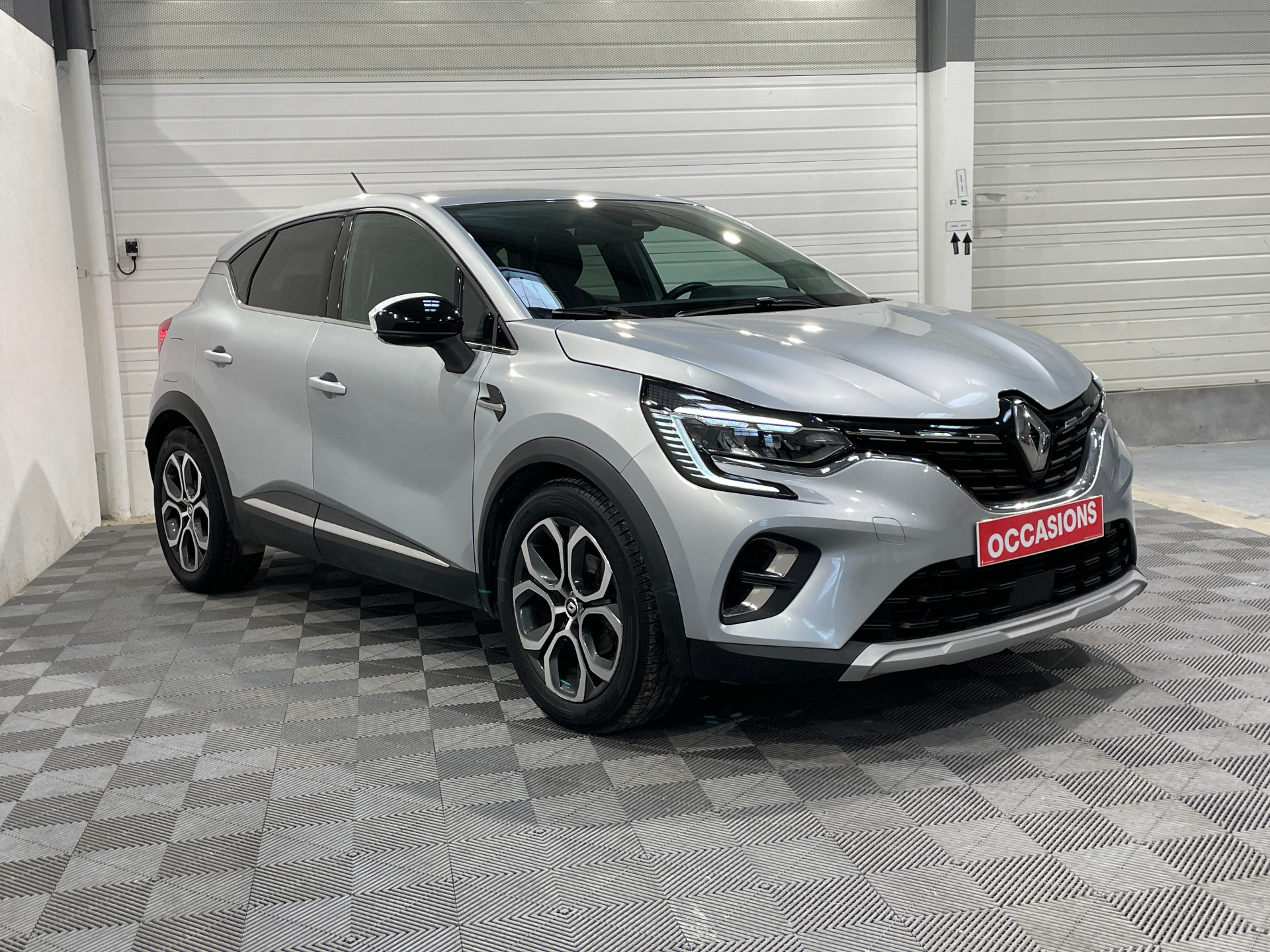RENAULT CAPTUR TCe 140 EDC - 21 Intens