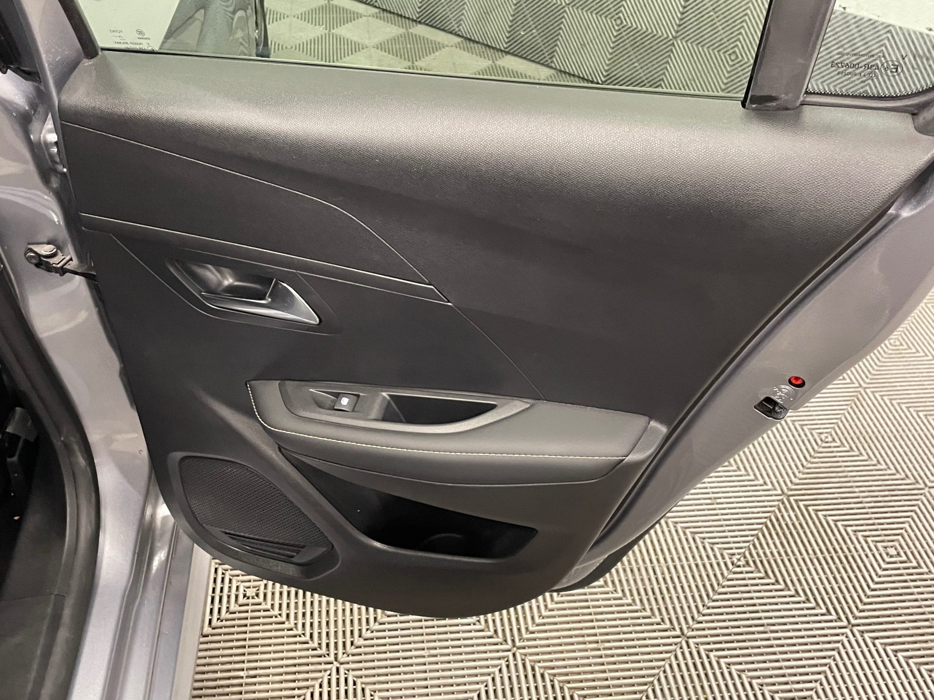 PEUGEOT 208 100 S&S BVM6 Allure