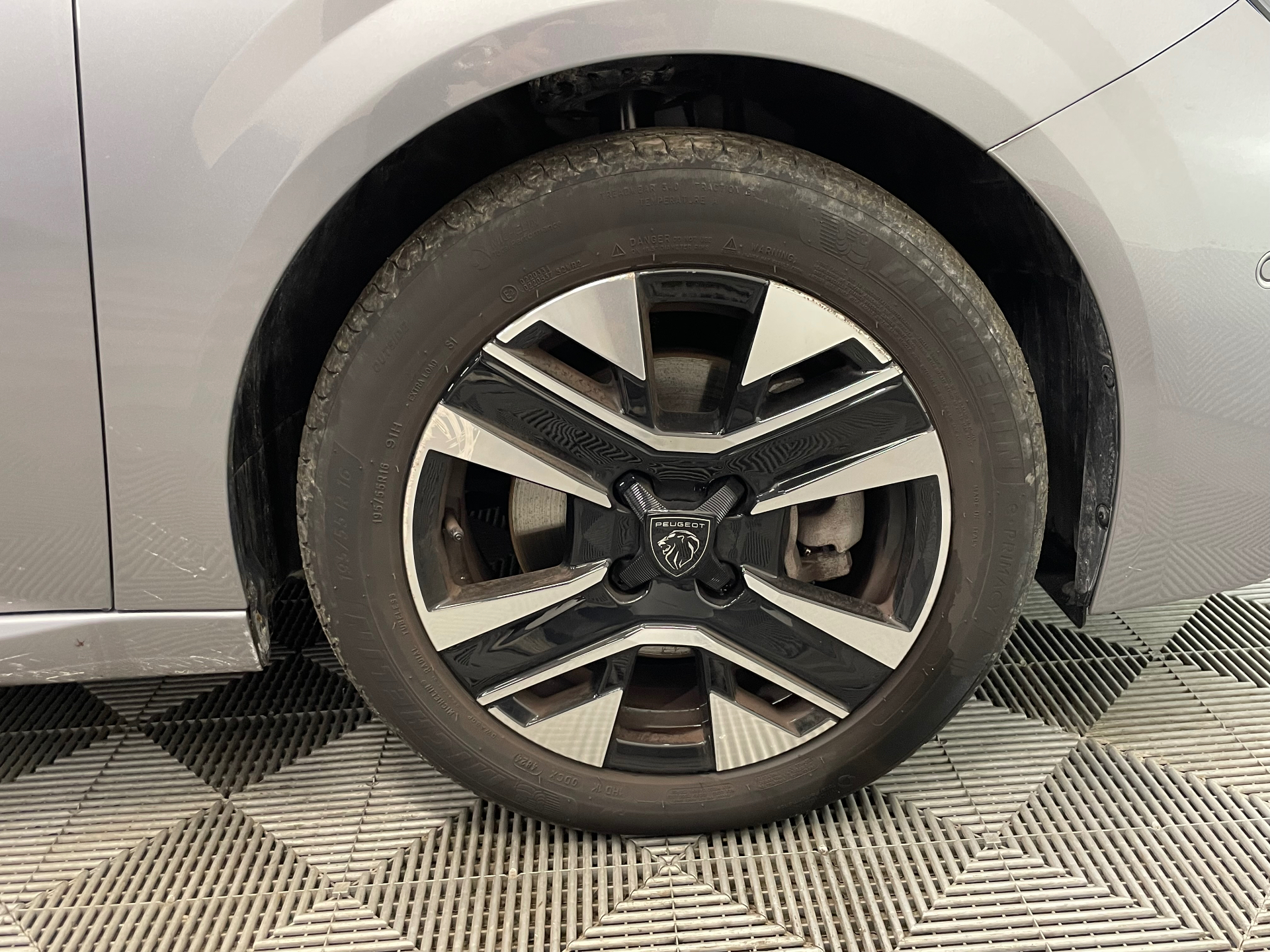 PEUGEOT 208 100 S&S BVM6 Allure