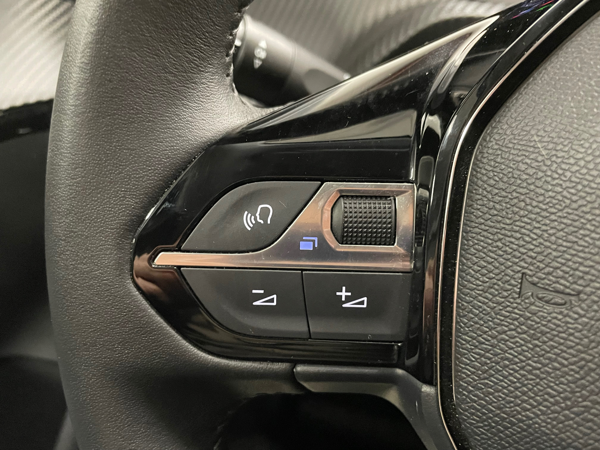 PEUGEOT 208 100 S&S BVM6 Allure