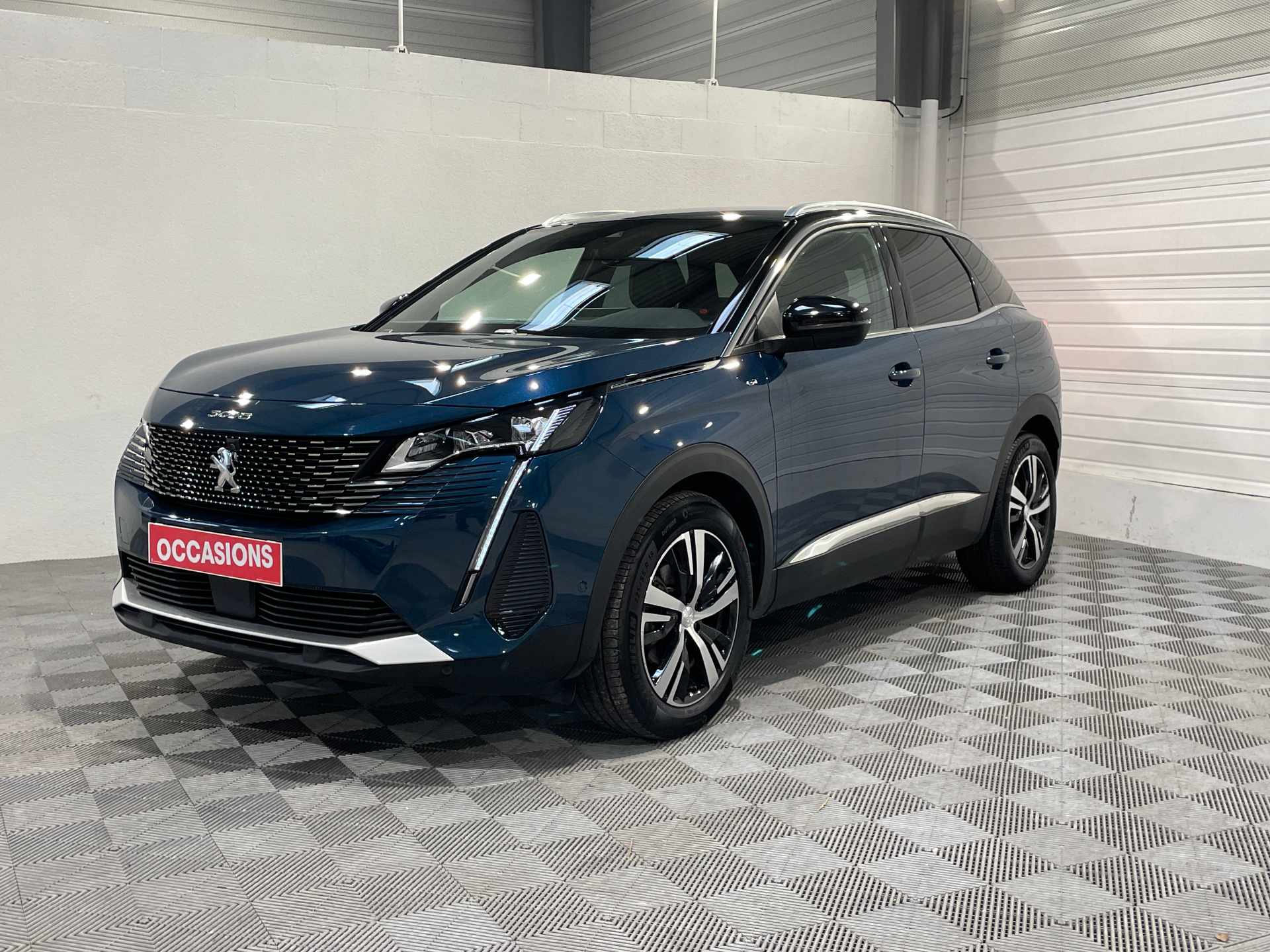 PEUGEOT 3008 Hybrid 136 e-DCS6 GT