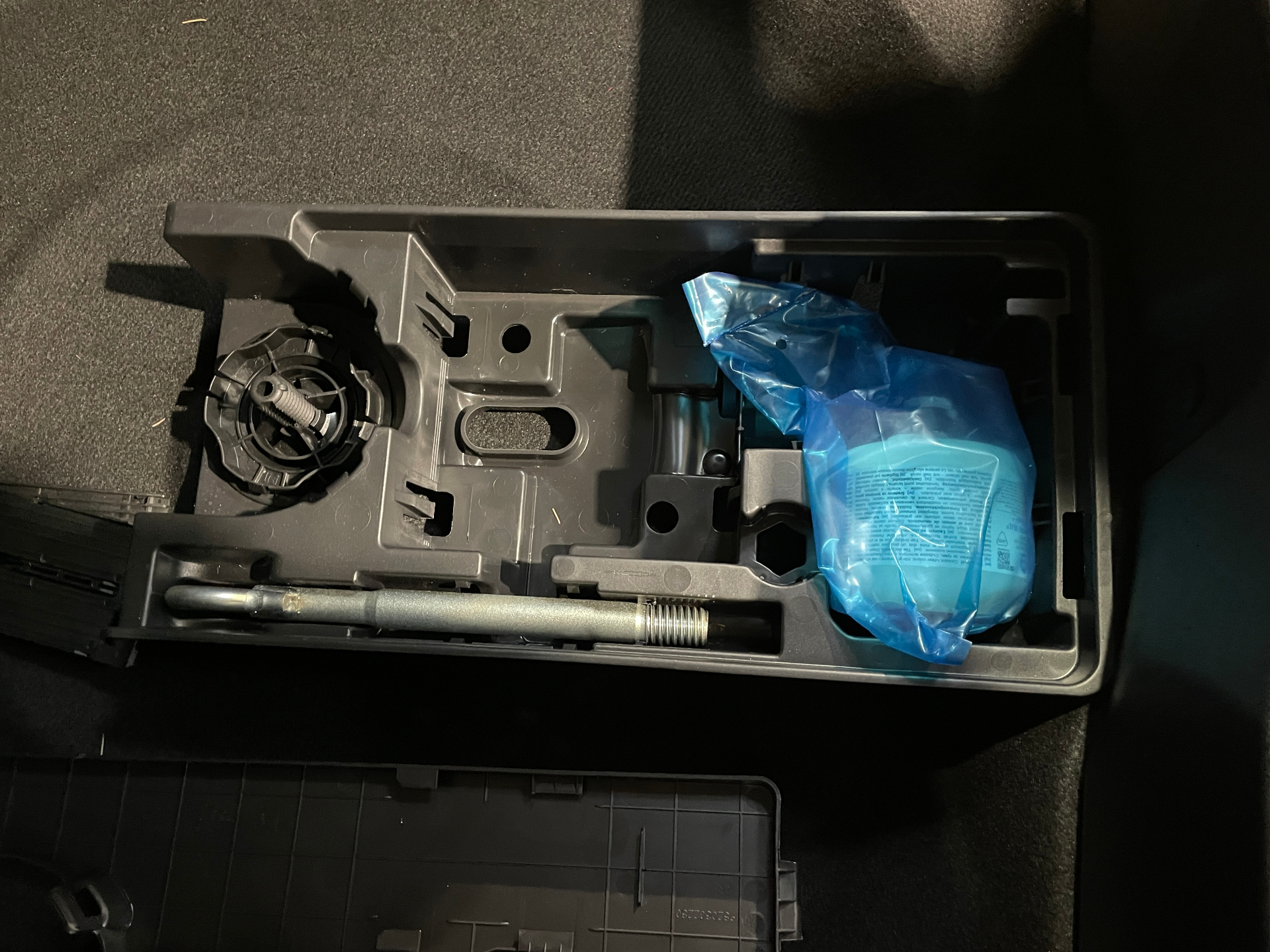 PEUGEOT 3008 Hybrid 136 e-DCS6 GT