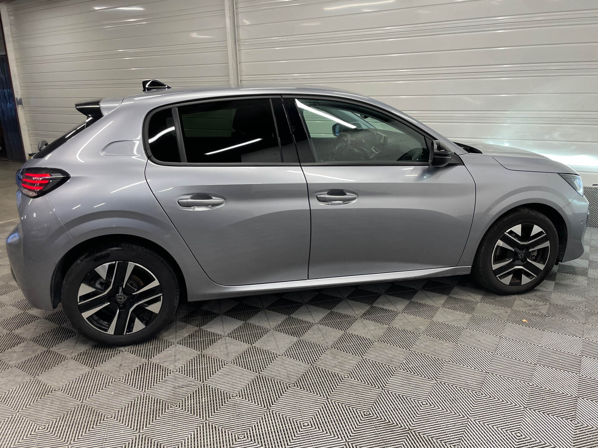 PEUGEOT 208 100 S&S BVM6 Allure