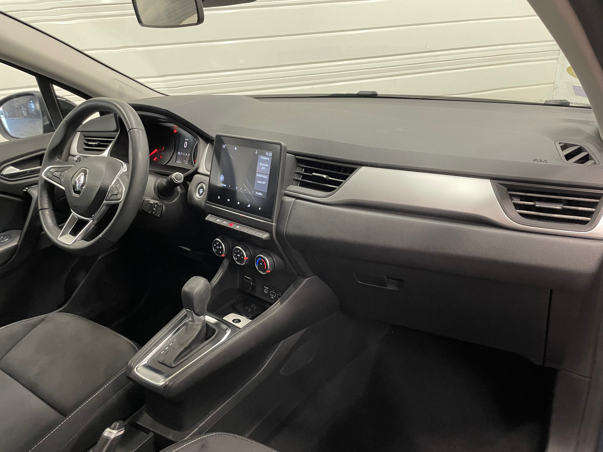 RENAULT CAPTUR Blue dCi 115 EDC Business