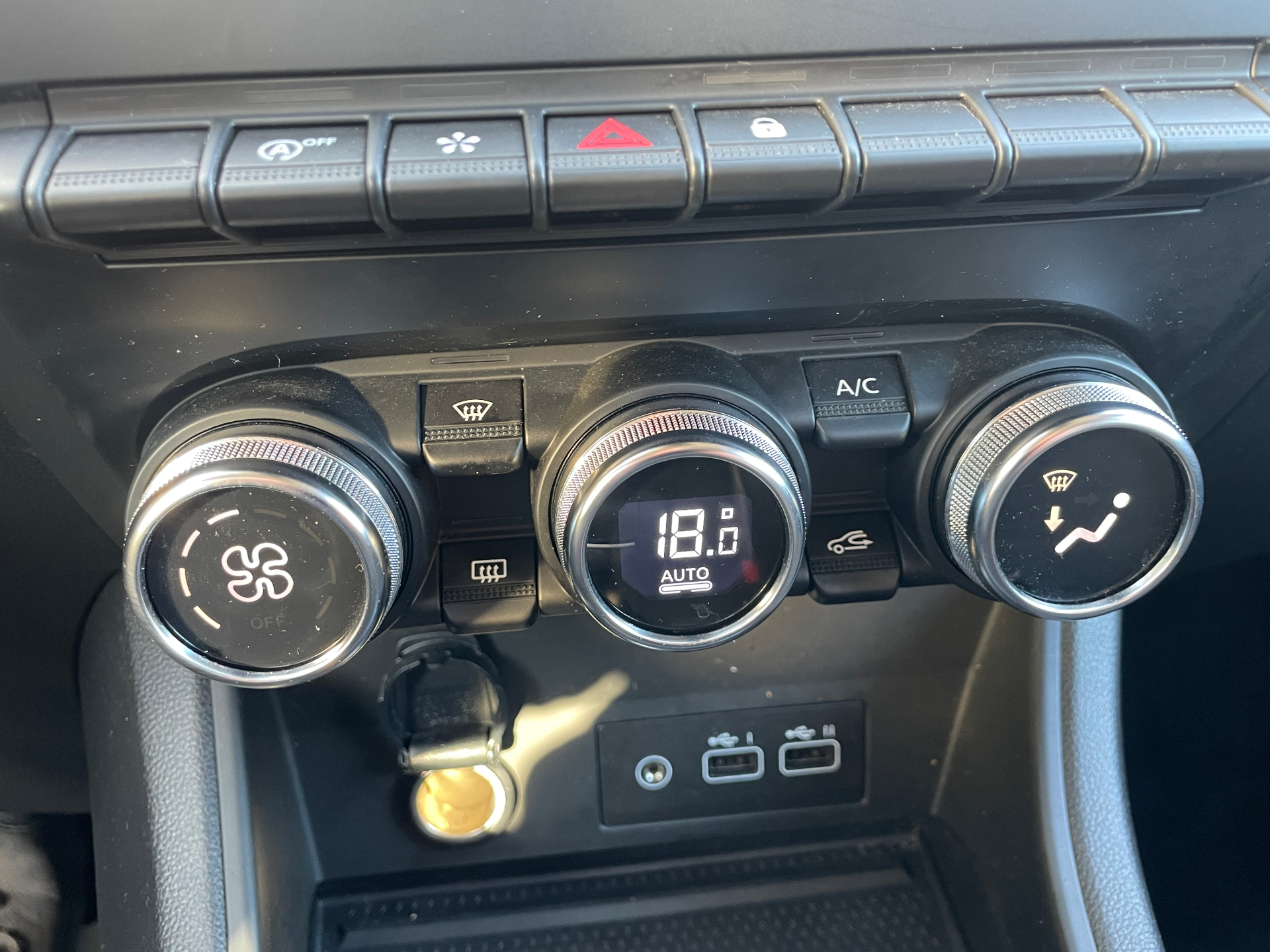 RENAULT CAPTUR mild hybrid 160 EDC Techno