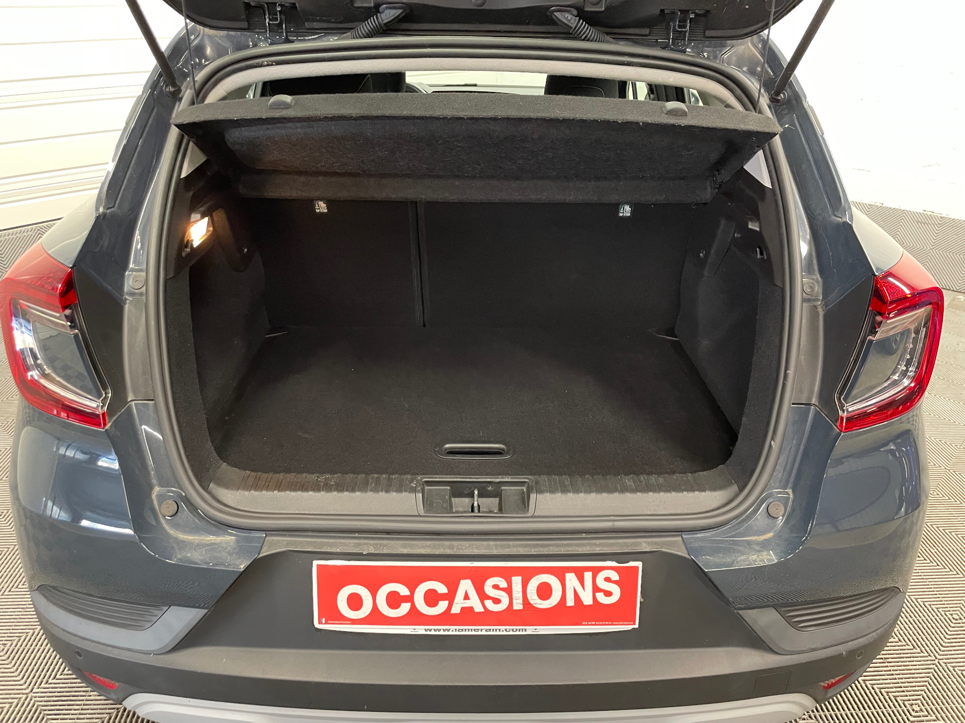 RENAULT CAPTUR Blue dCi 115 EDC Business