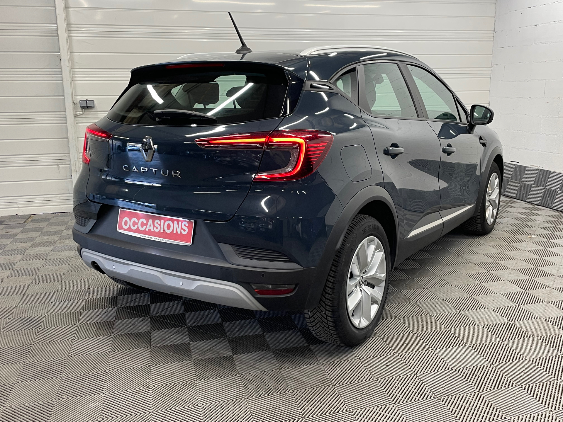 RENAULT CAPTUR Blue dCi 115 EDC Business