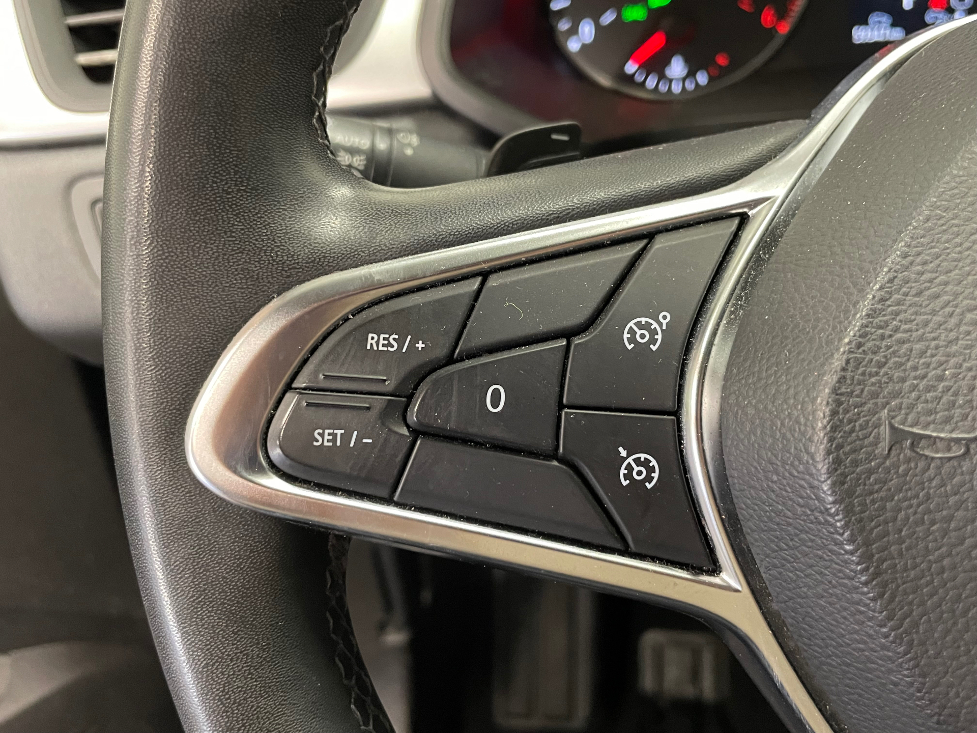 RENAULT CAPTUR Blue dCi 115 EDC Business