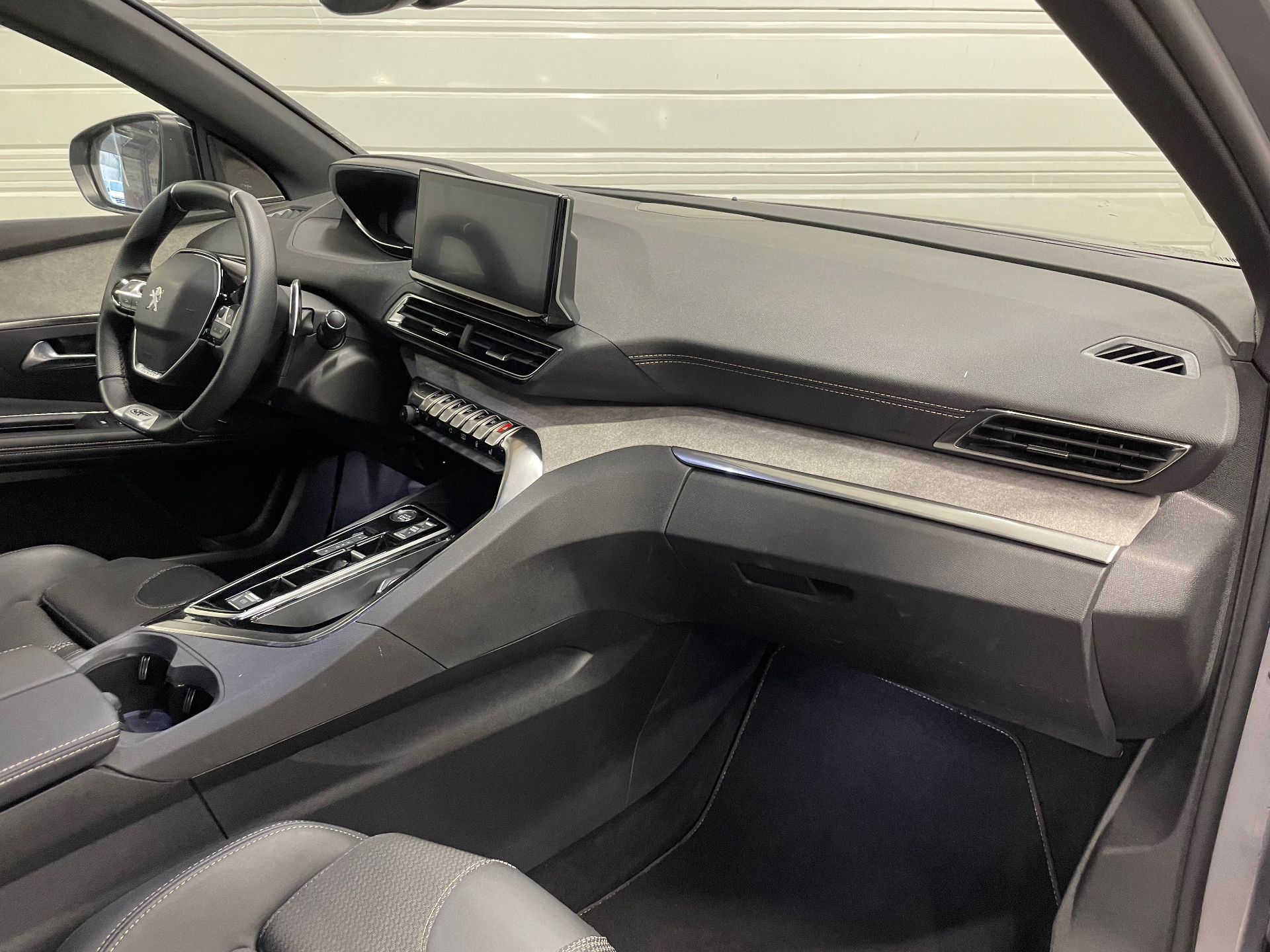PEUGEOT 3008 GT HYBRID 136 CH E-DCS6