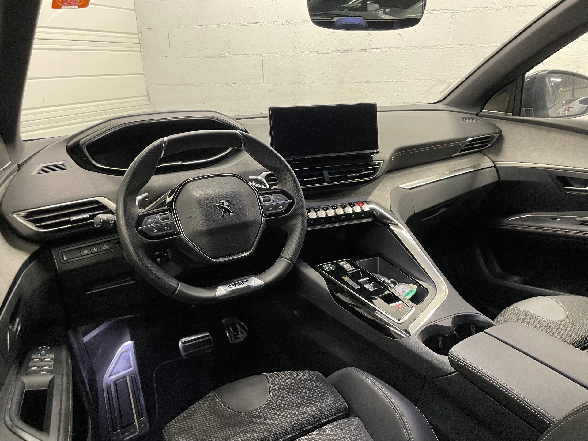 PEUGEOT 3008 GT HYBRID 136 CH E-DCS6