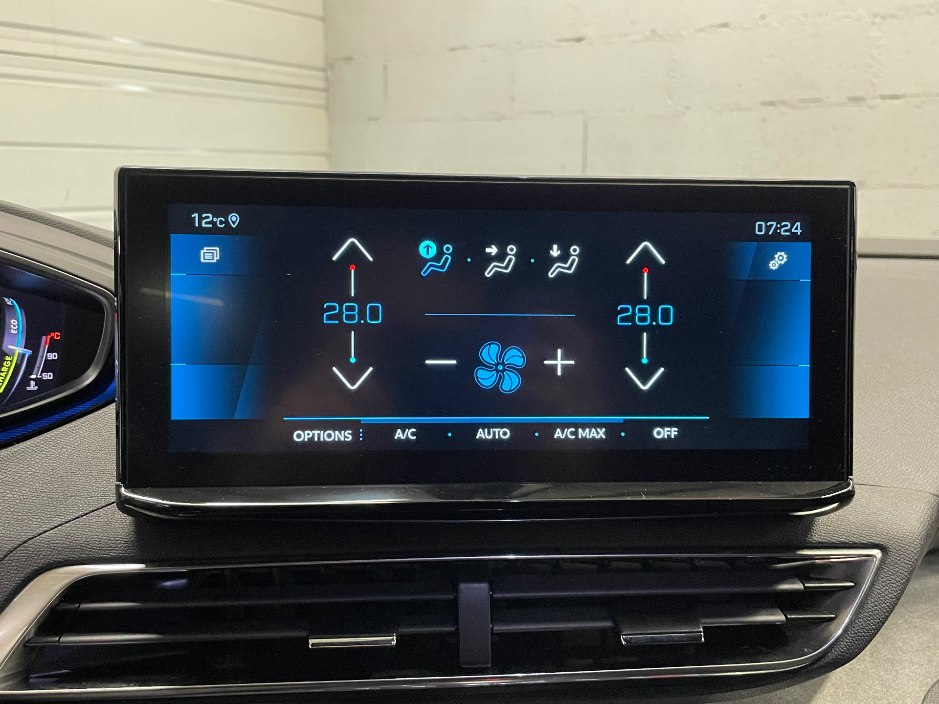 PEUGEOT 3008 GT HYBRID 136 CH E-DCS6