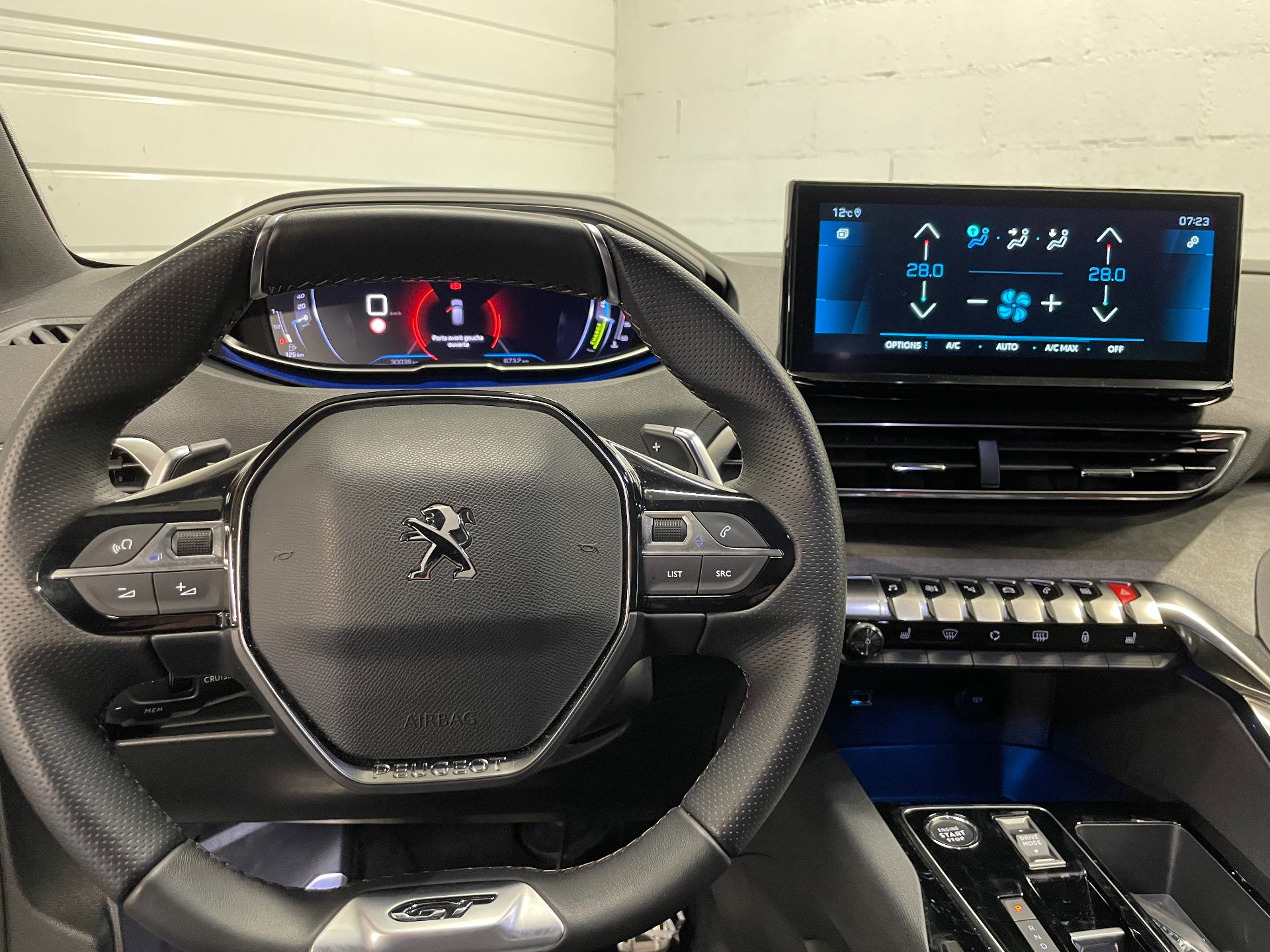 PEUGEOT 3008 GT HYBRID 136 CH E-DCS6