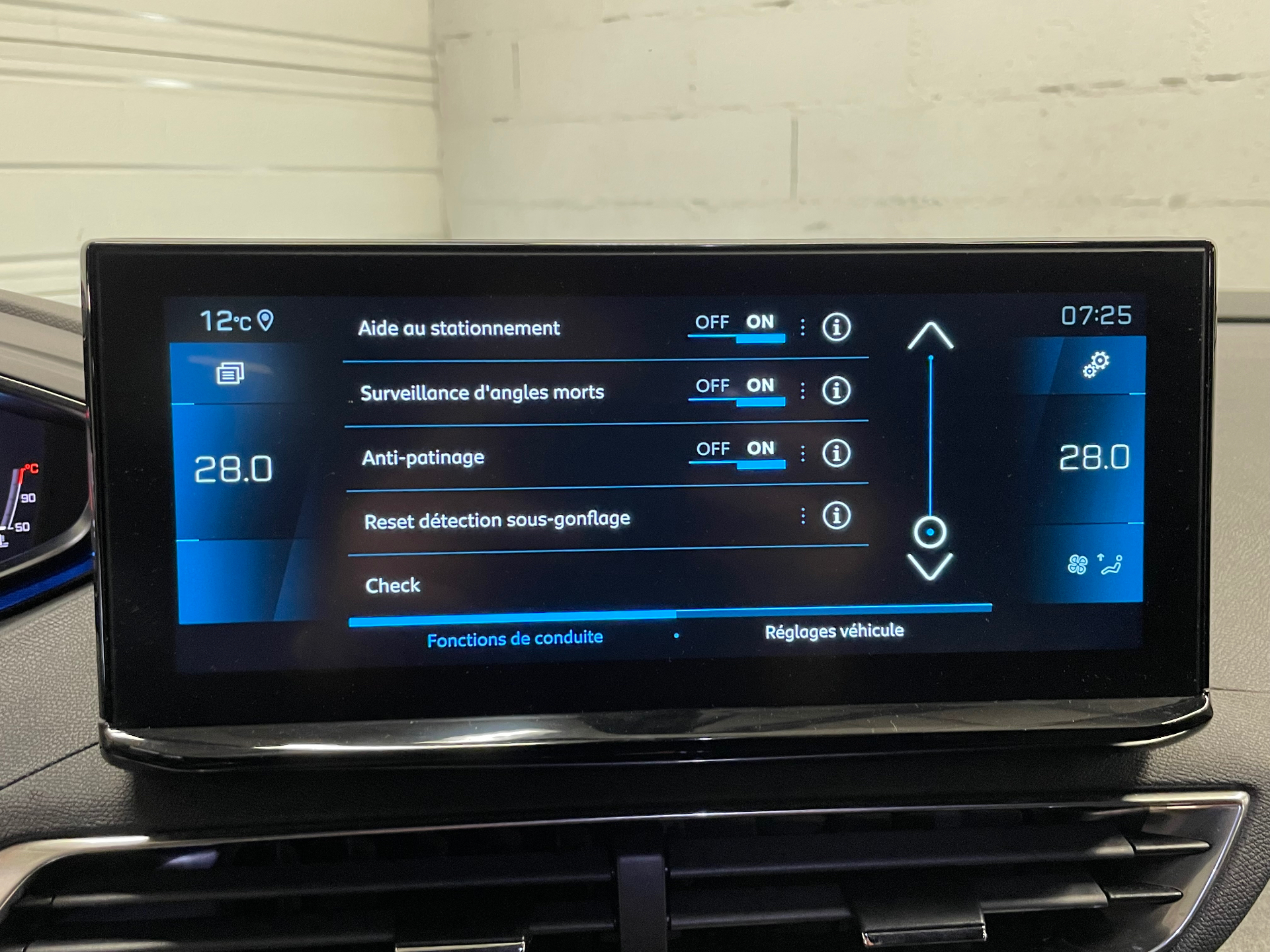 PEUGEOT 3008 GT HYBRID 136 CH E-DCS6
