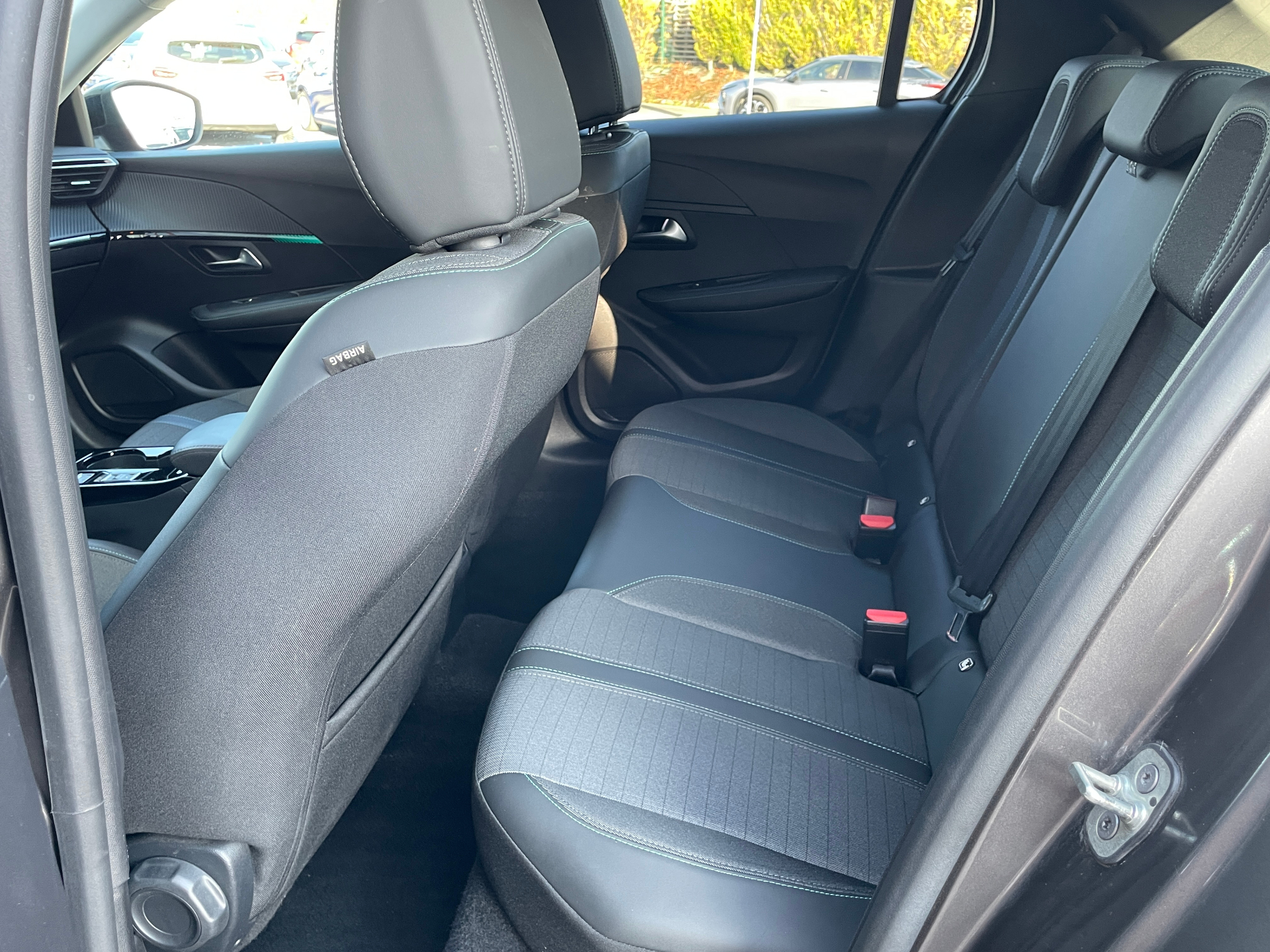 PEUGEOT 208 1.2 Allure Pack PureTech 100 S&S EAT8