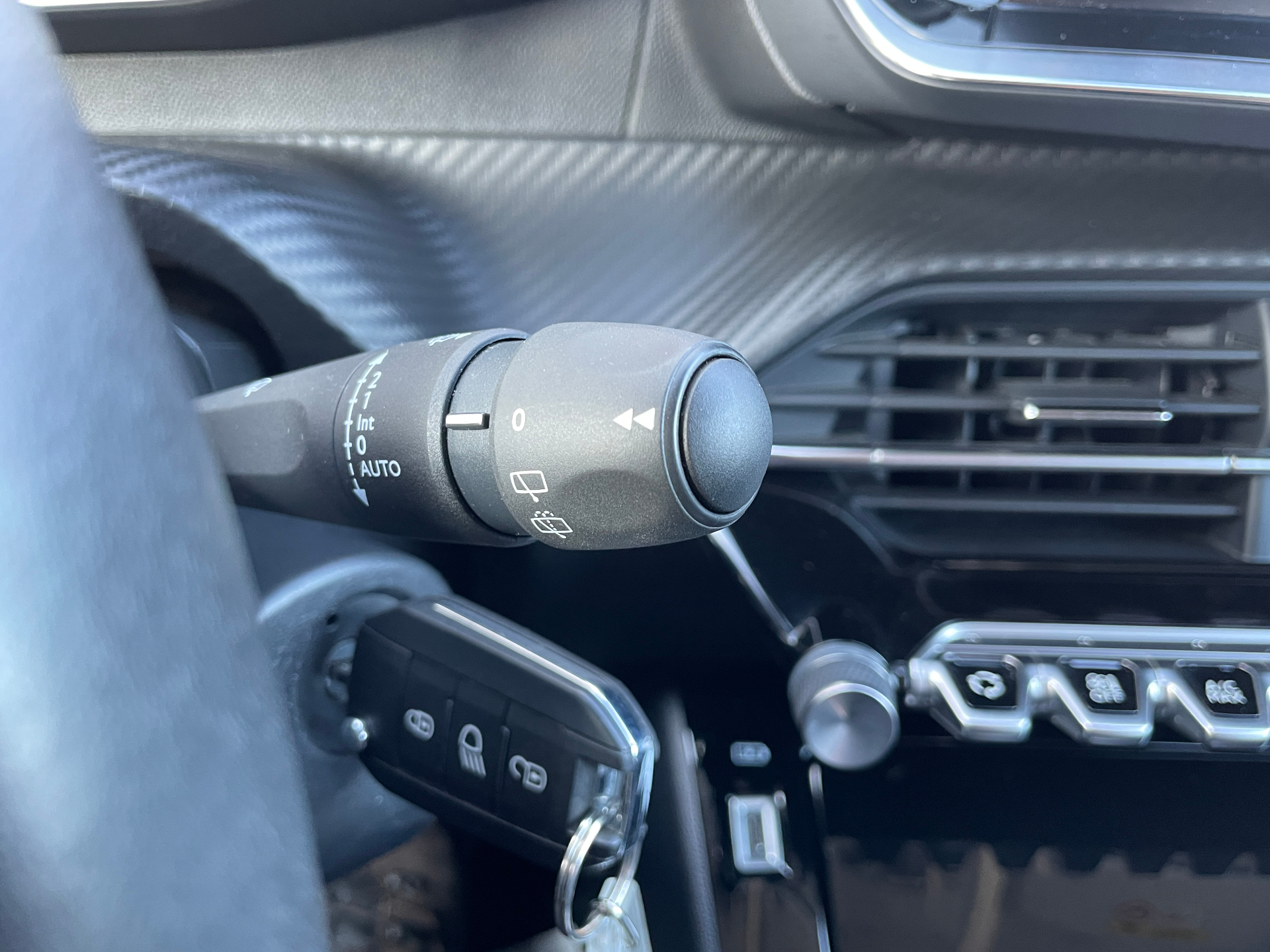PEUGEOT 208 1.2 Allure Pack PureTech 100 S&S EAT8