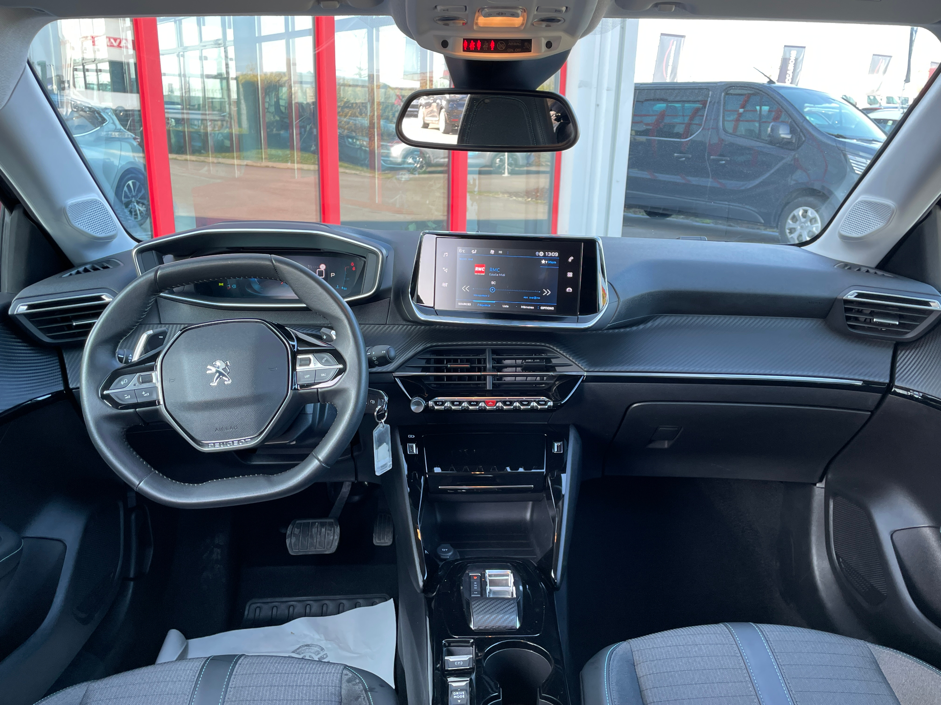 PEUGEOT 208 1.2 Allure Pack PureTech 100 S&S EAT8