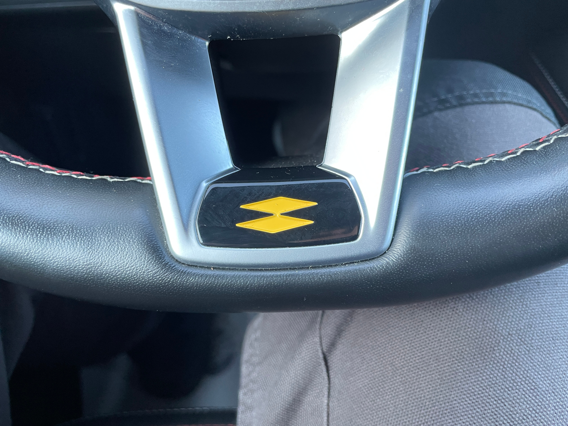 RENAULT CAPTUR mild hybrid 160 EDC R.S. line