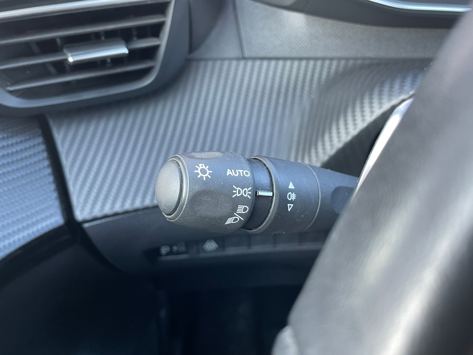 PEUGEOT 208 1.2 Allure Pack PureTech 100 S&S EAT8