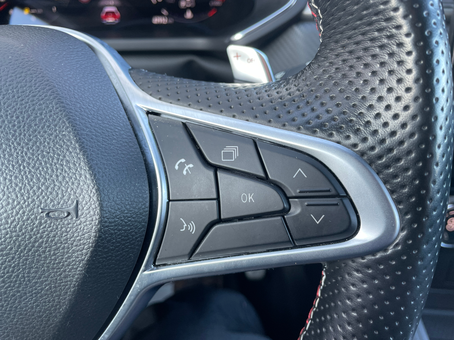 RENAULT CAPTUR mild hybrid 160 EDC R.S. line