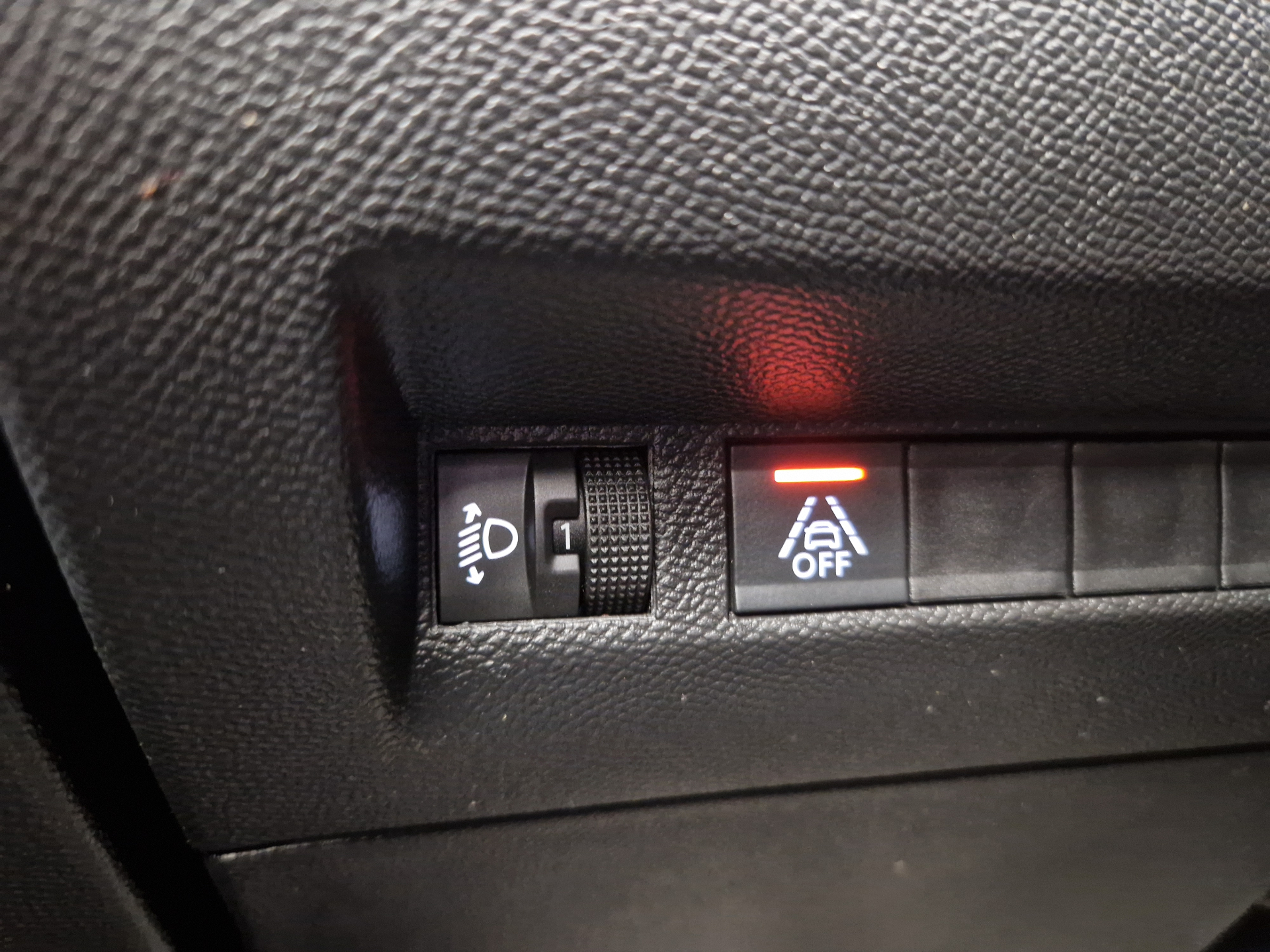 PEUGEOT 2008 Allure Pack Puretech 130 S&S BVM6