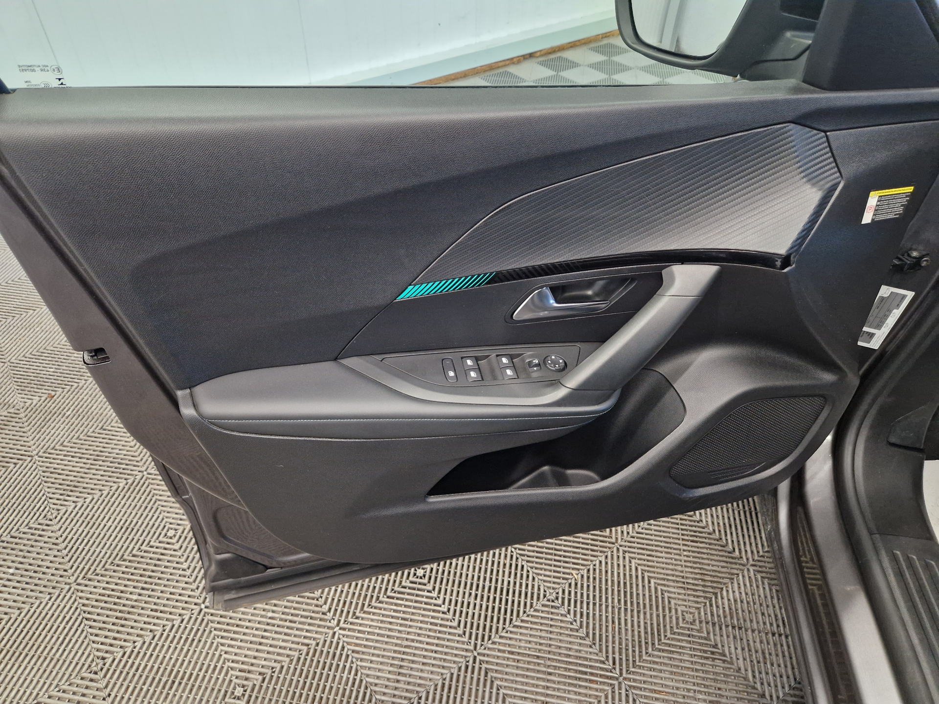 PEUGEOT 2008 Allure Pack Puretech 130 S&S BVM6