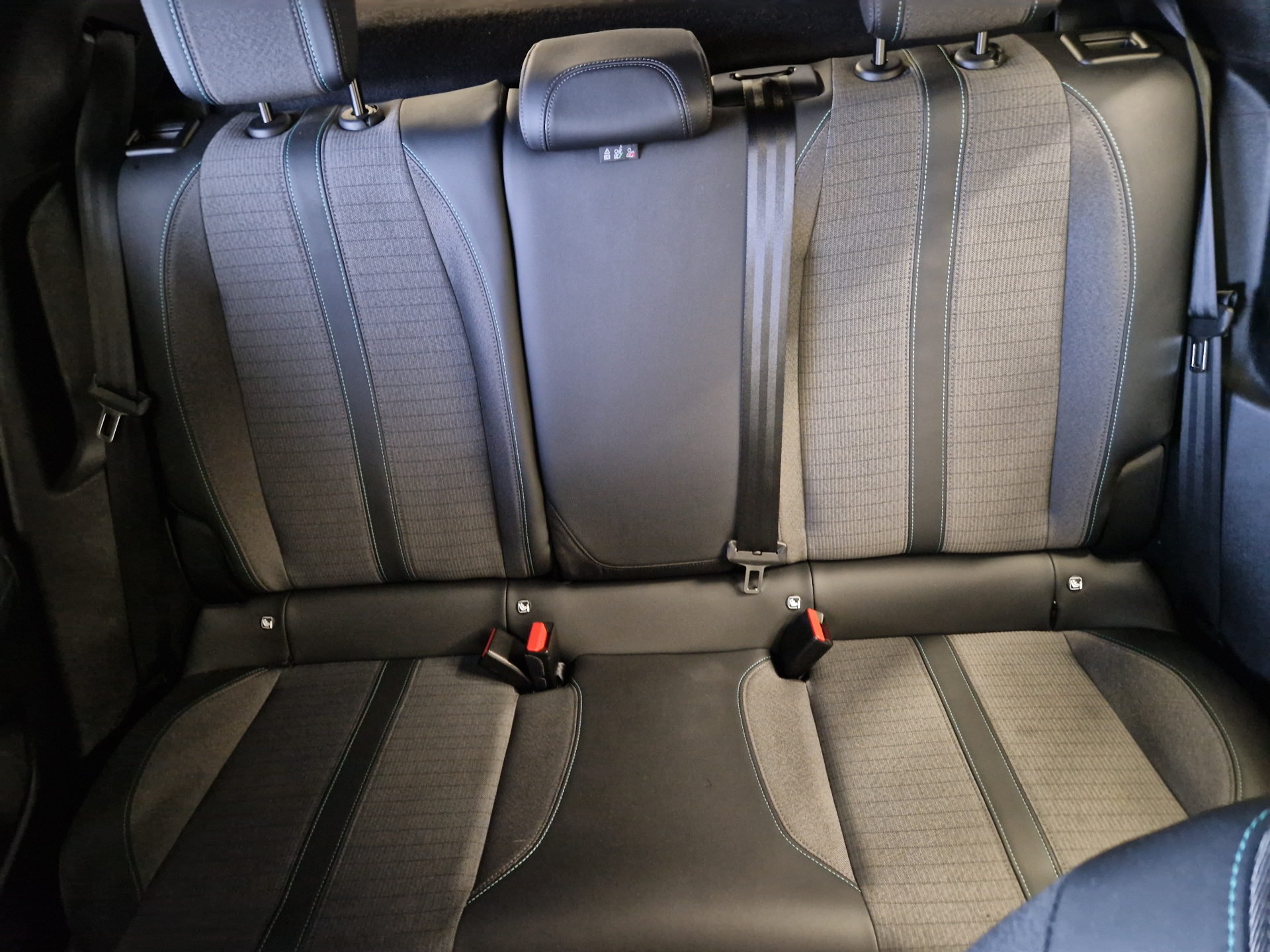 PEUGEOT 2008 Allure Pack Puretech 130 S&S BVM6