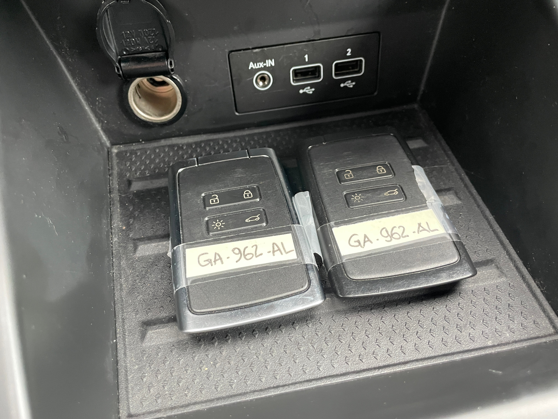 RENAULT CAPTUR E-Tech Plug-in 160 - 21 Intens - 5P