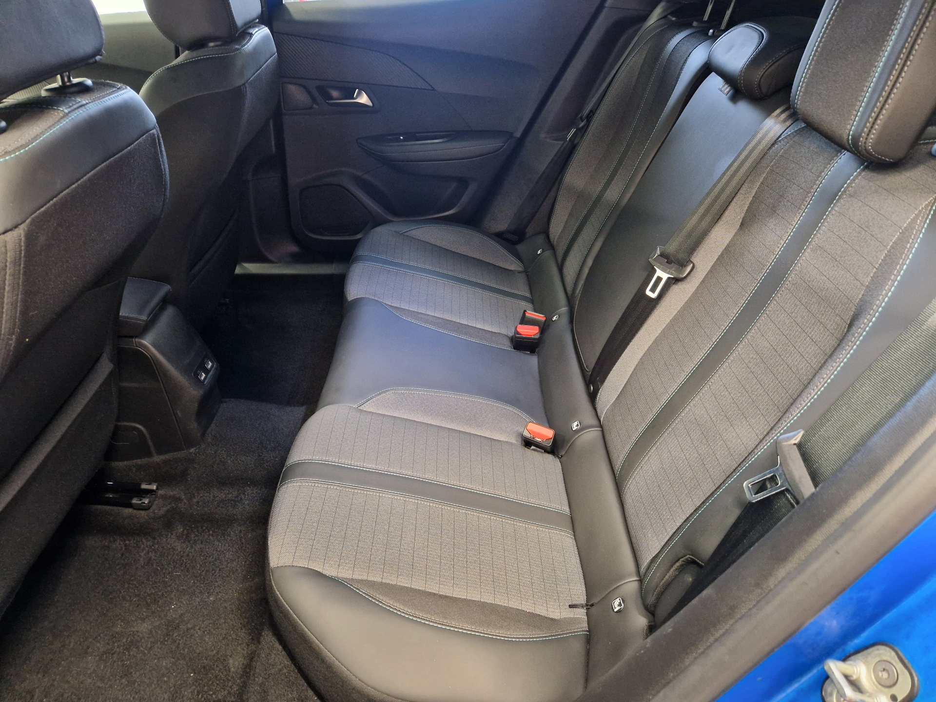 PEUGEOT 2008 ALLURE PACK PT 130 S&S BVM6