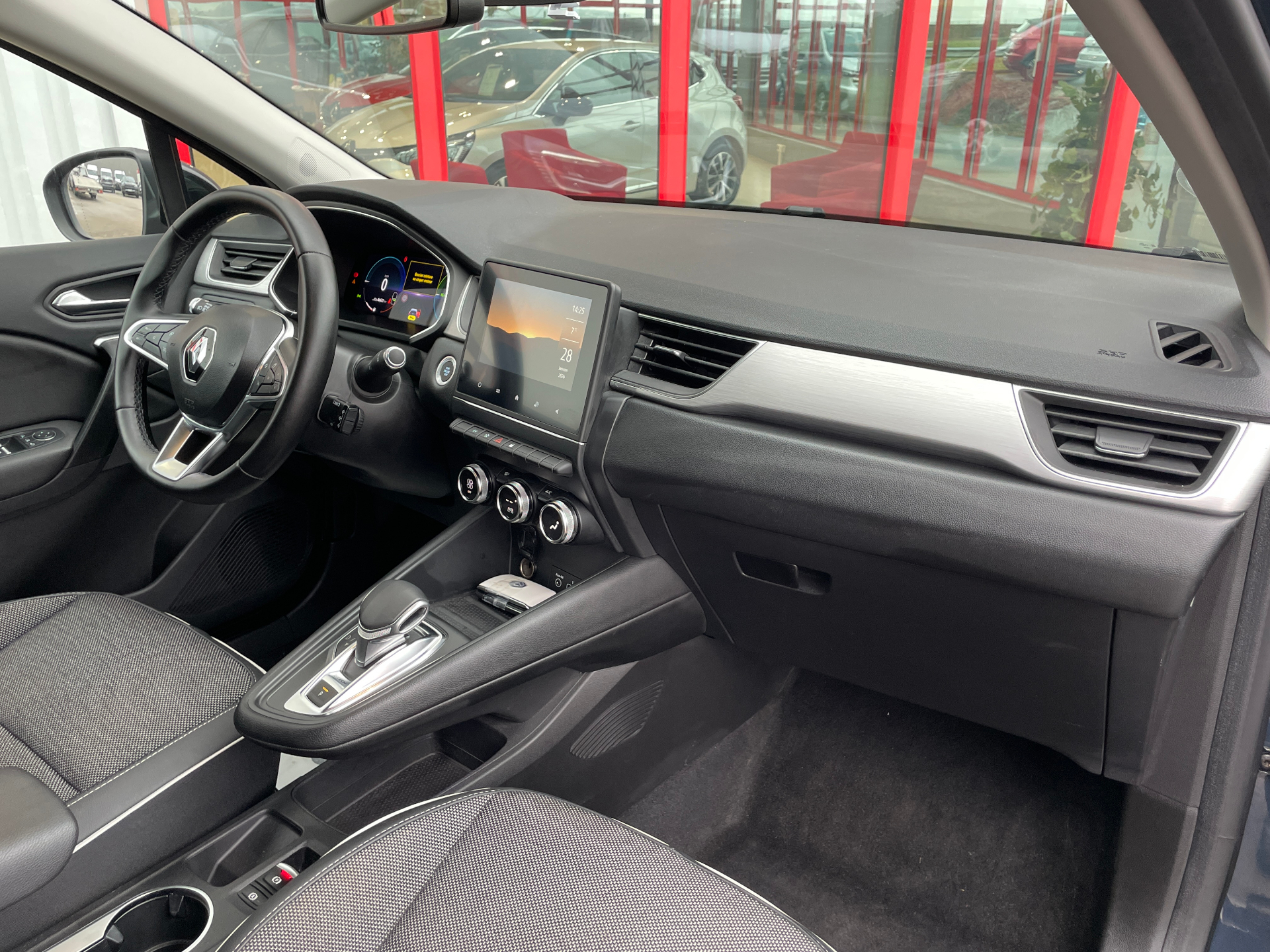 RENAULT CAPTUR E-Tech Plug-in 160 - 21 Intens - 5P