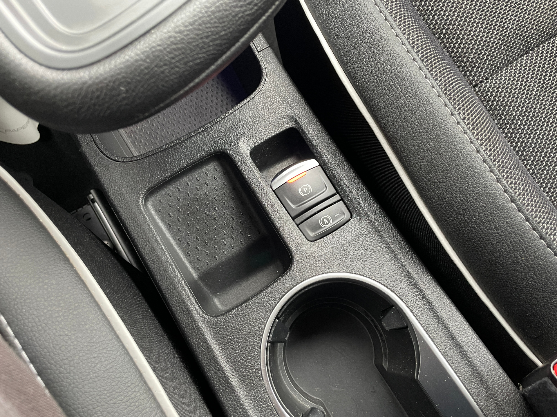 RENAULT CAPTUR E-Tech Plug-in 160 - 21 Intens - 5P